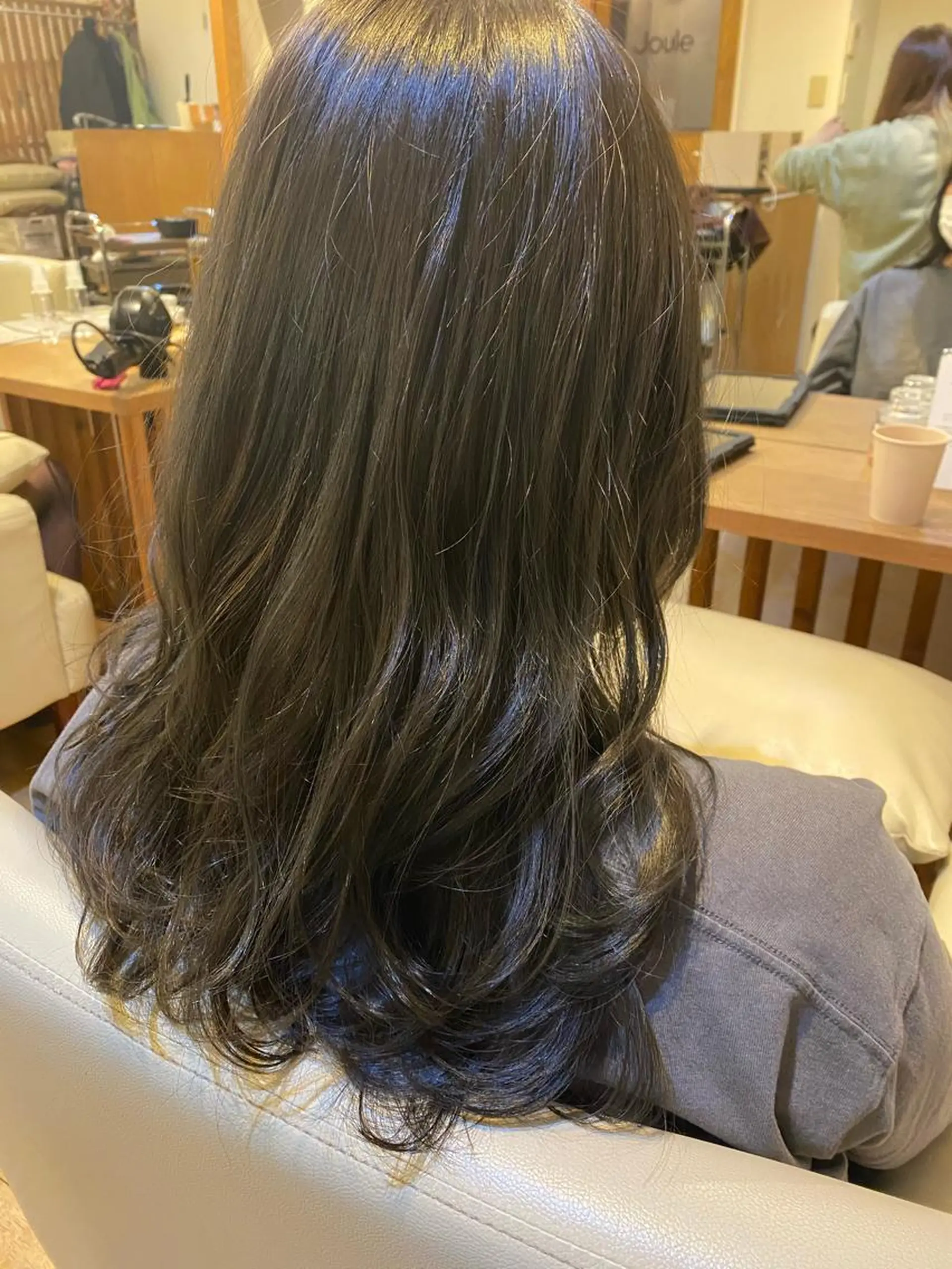 セミロング カット ヘアカラー 🧡 TOMO🧡のヘアスタイル
