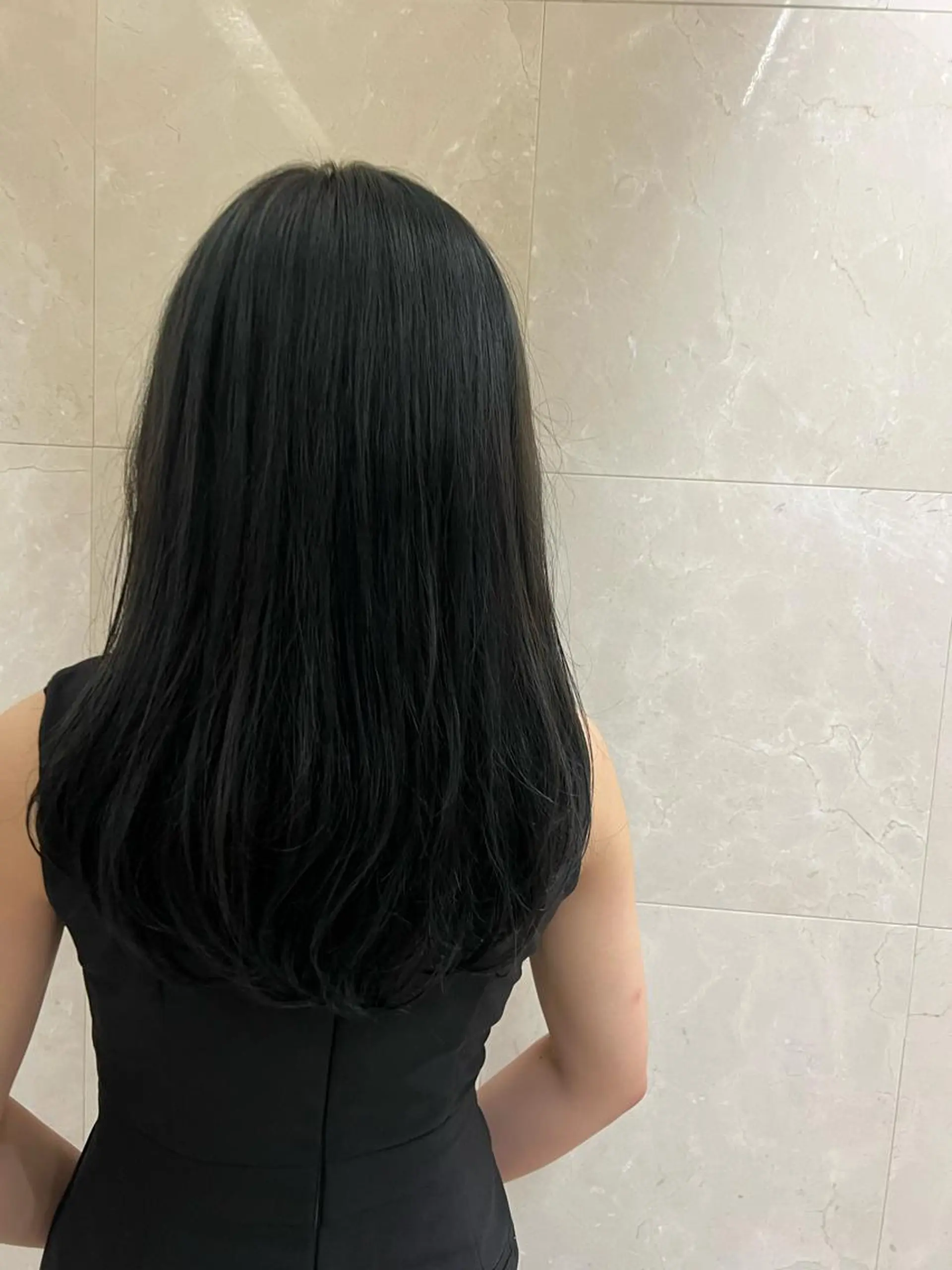 ロング カミノア所属・4月予約解放しまし たイルミナ公認荒井のヘアスタイル