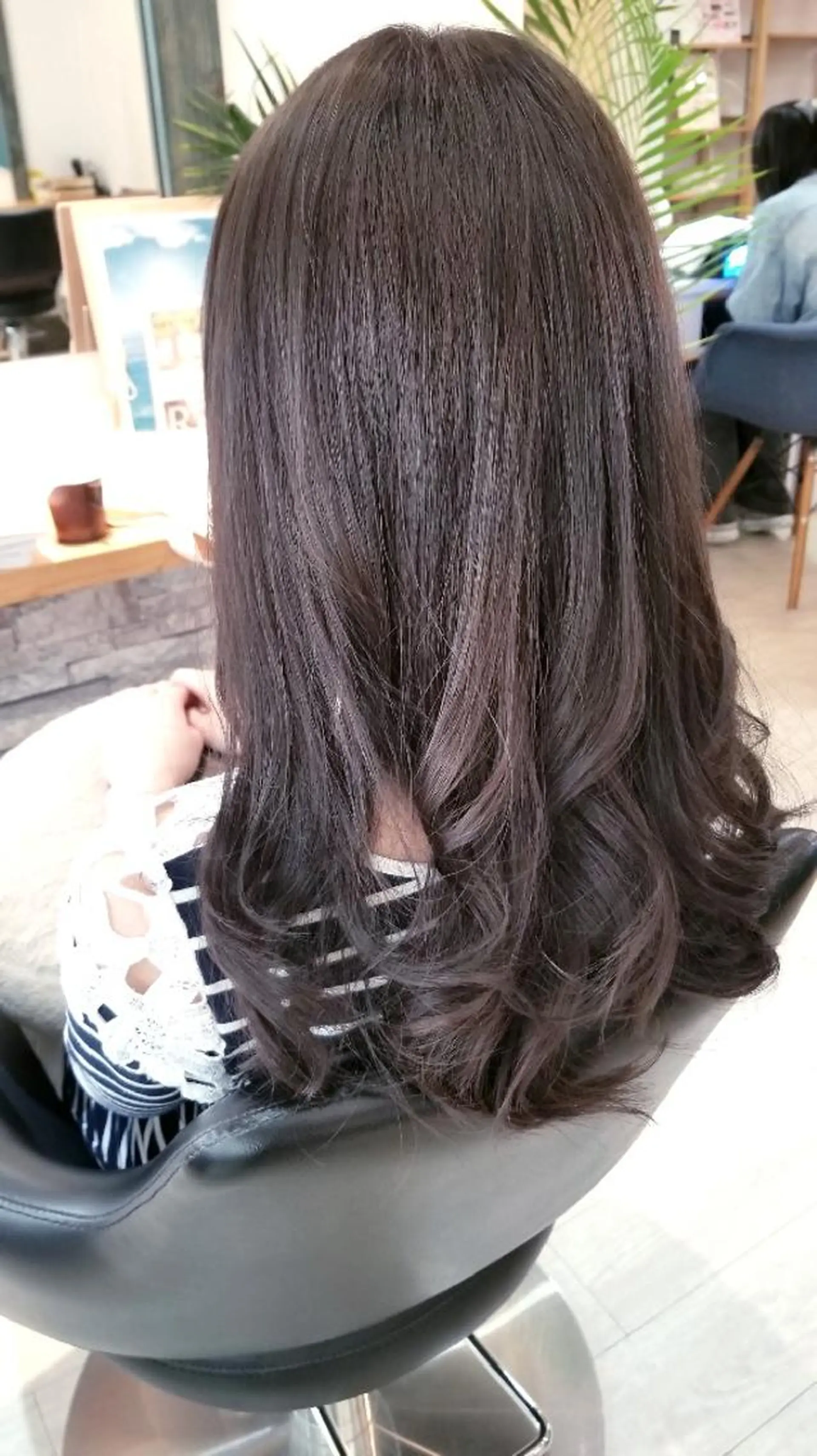 ロング カラー イルミナカラー すずき えりのヘアスタイル
