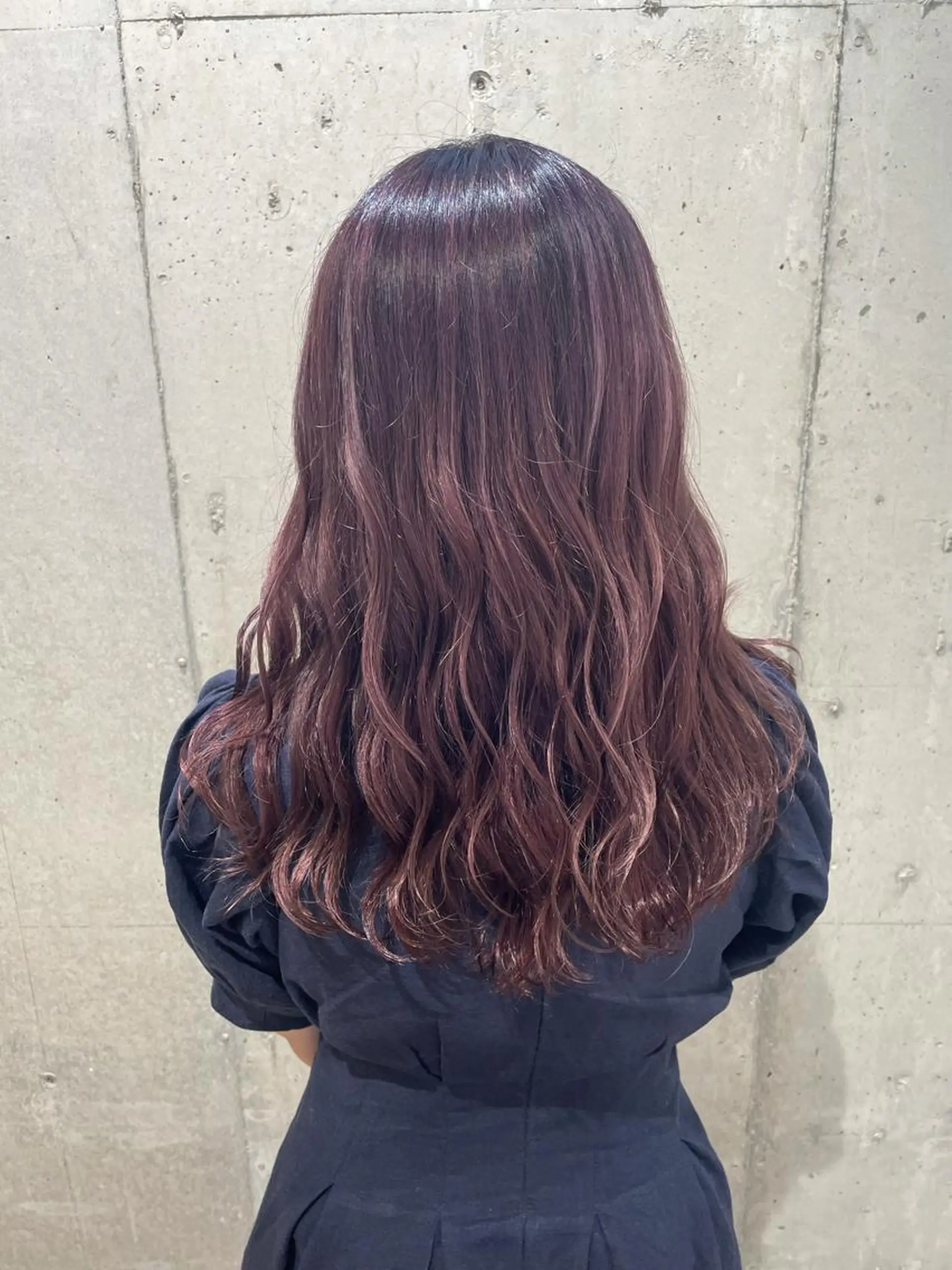 セミロング ヘアカラー 山本 愛永のヘアスタイル