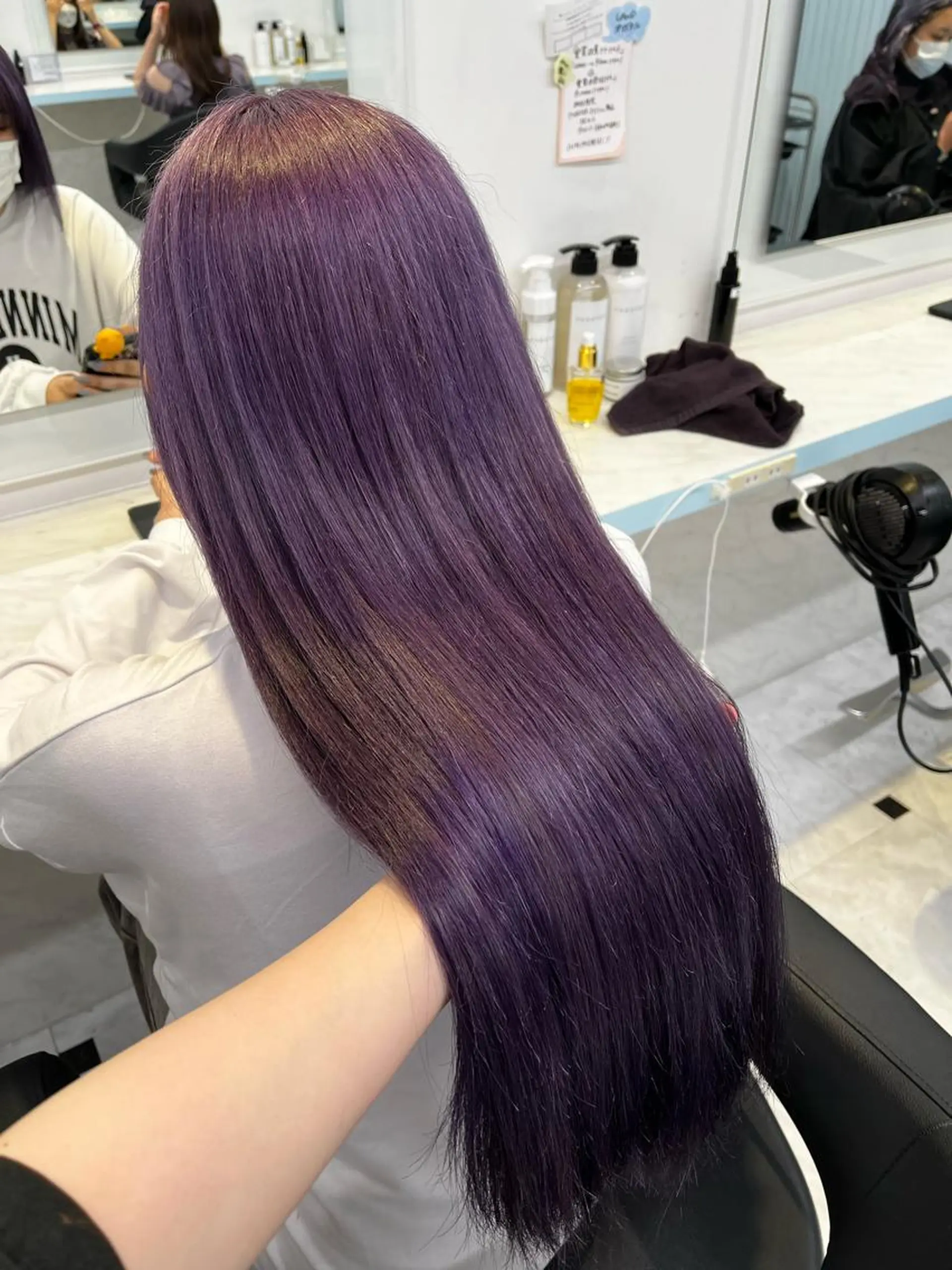 セミロング ヘアカラー トリートメント ブリーチカラー 🩵MIZUKIのヘアスタイル