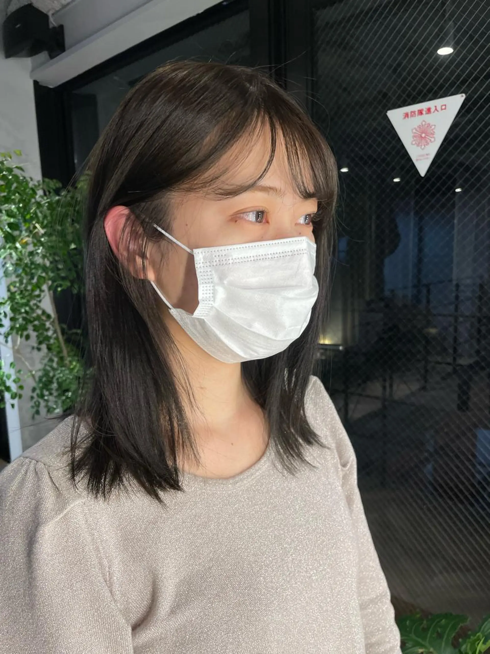 ミディアム カラー yuri/オリーブ/ 暖色カラー/レイヤーのヘアスタイル