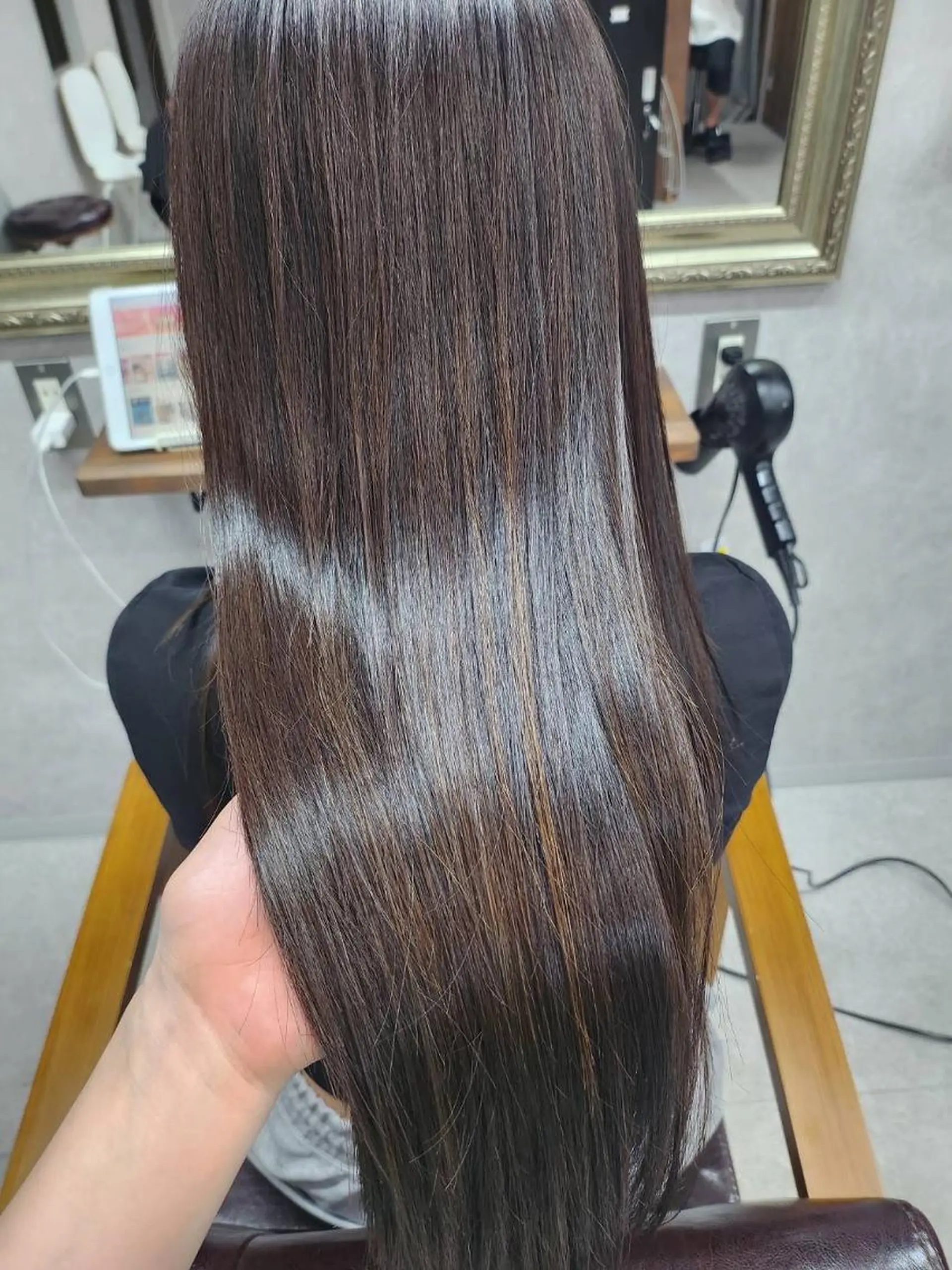ロング 髪質改善 ヘアカラー トリートメント ヘッドスパ デザインカラー Lienのヘアスタイル