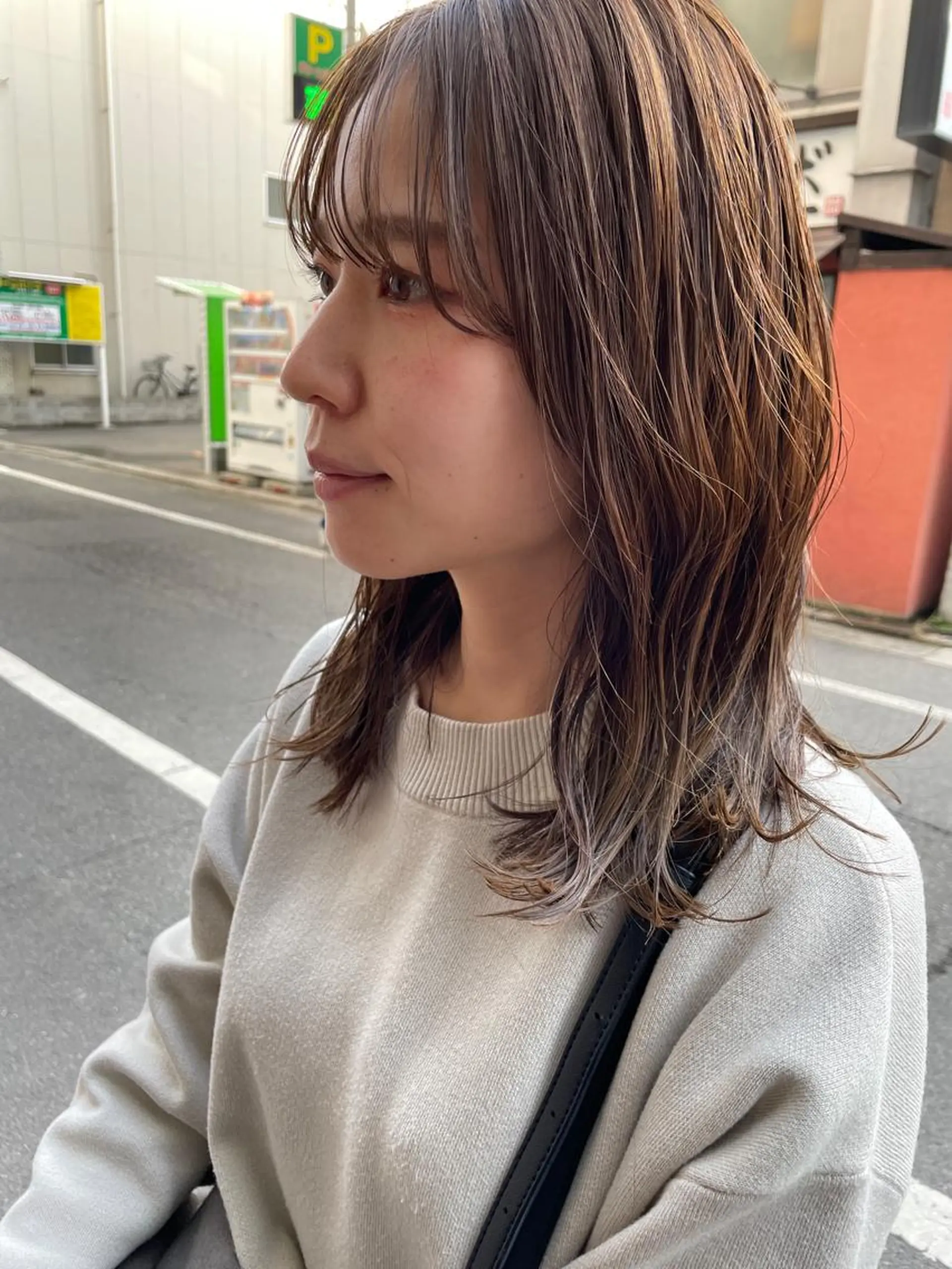 セミロング カット ヘアカラー トリートメント さの あやねのヘアスタイル