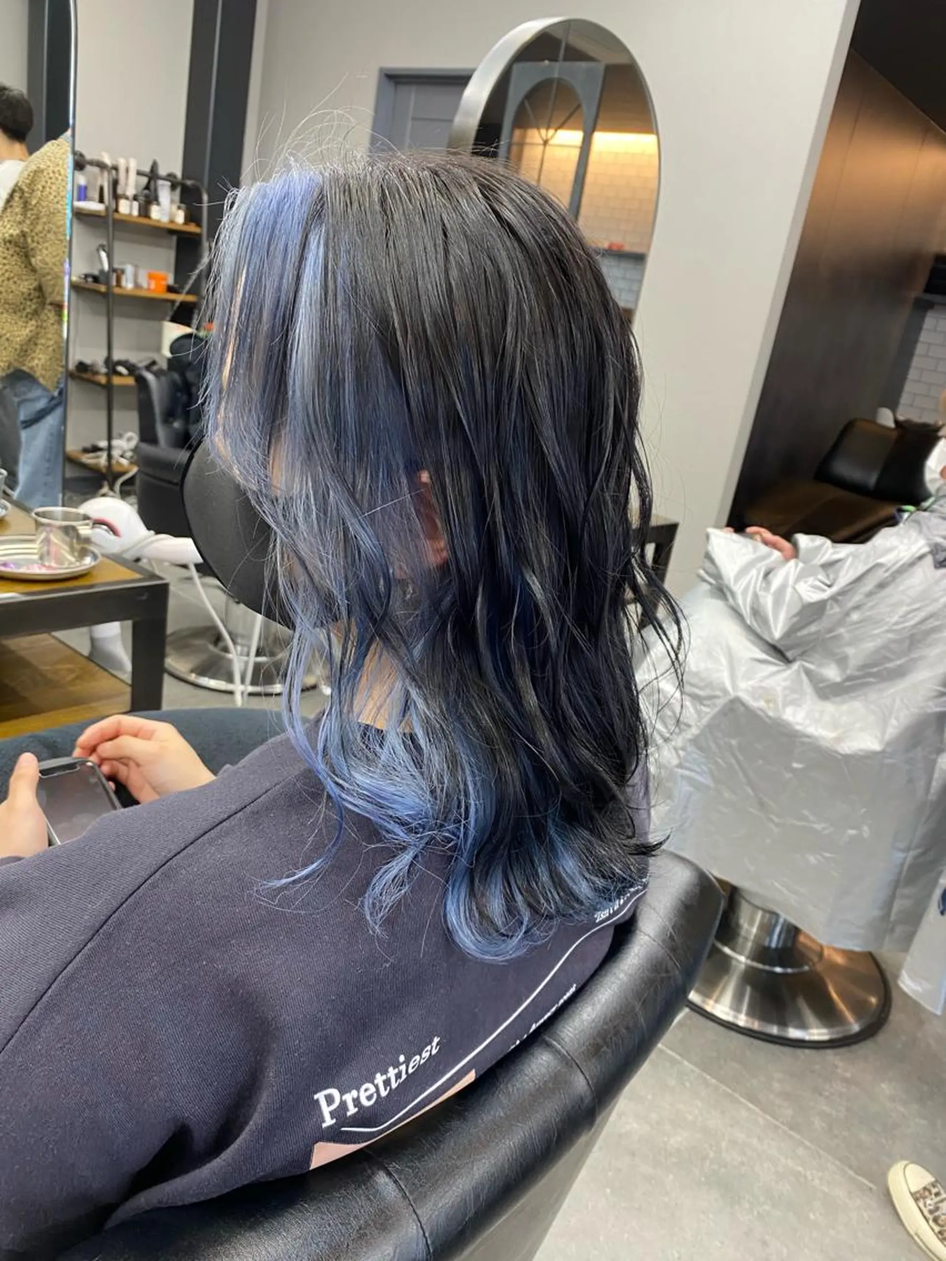 セミロング maco 艶感ハイトーン🦋のヘアスタイル