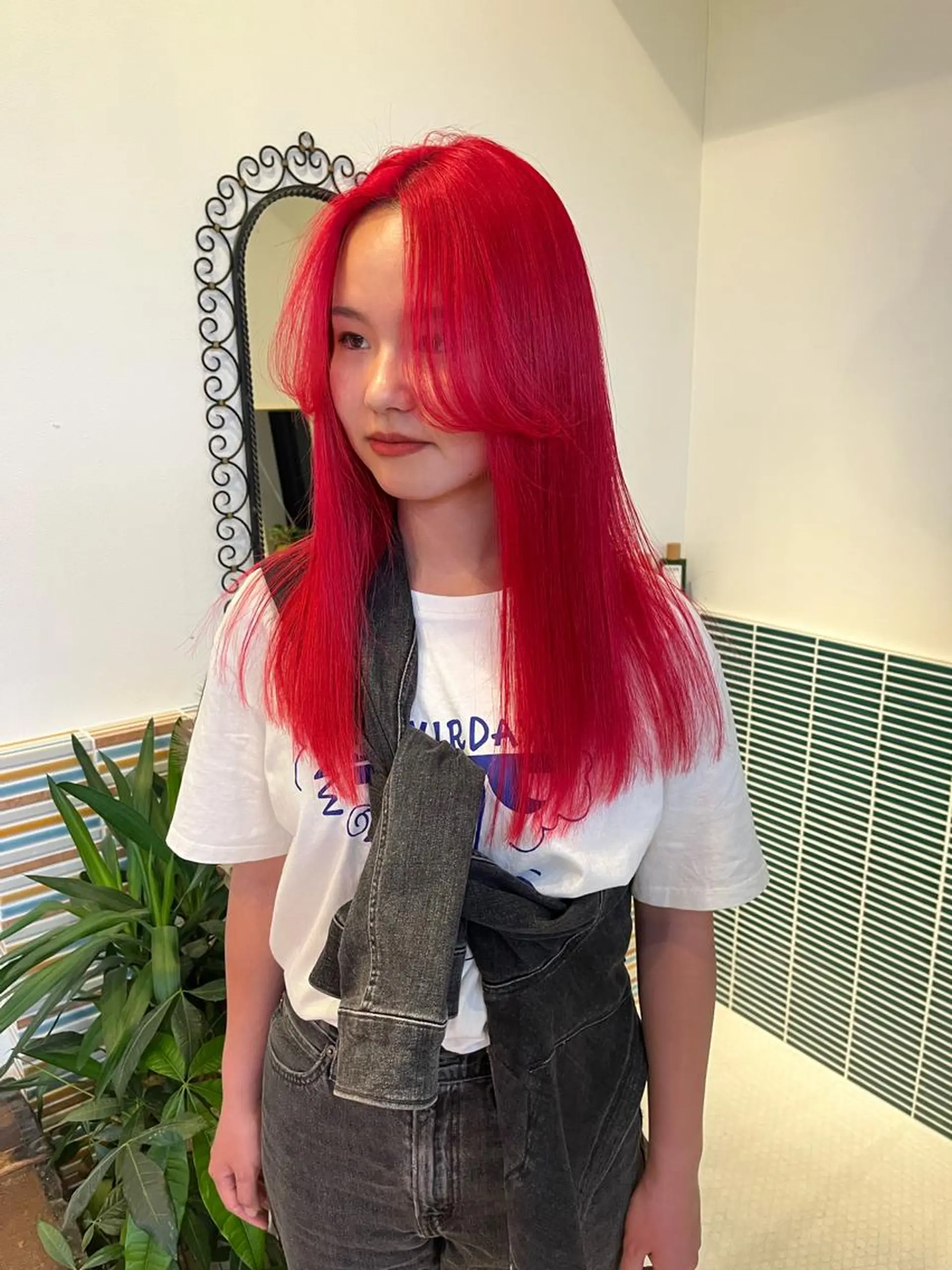 ロング カラー ブリーチ レッドカラー ヘアカラー トリートメント 🩷ハイトーン透明感 レイヤー🩷ユリカのヘアスタイル