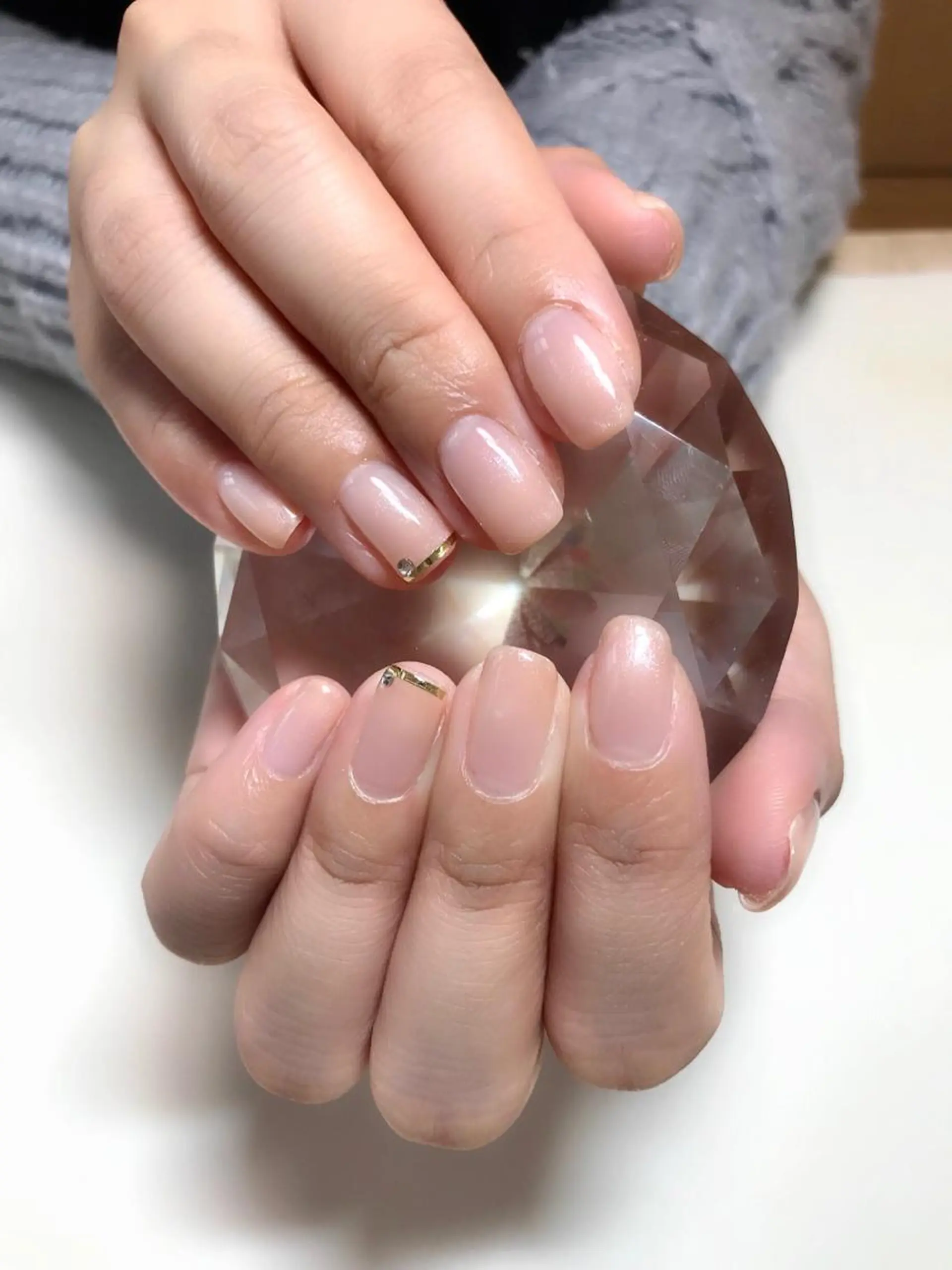 ネイル シンプルネイル ストーンネイル 'mm  (ミリ) ＭＡＮＡＭＩのネイルデザイン