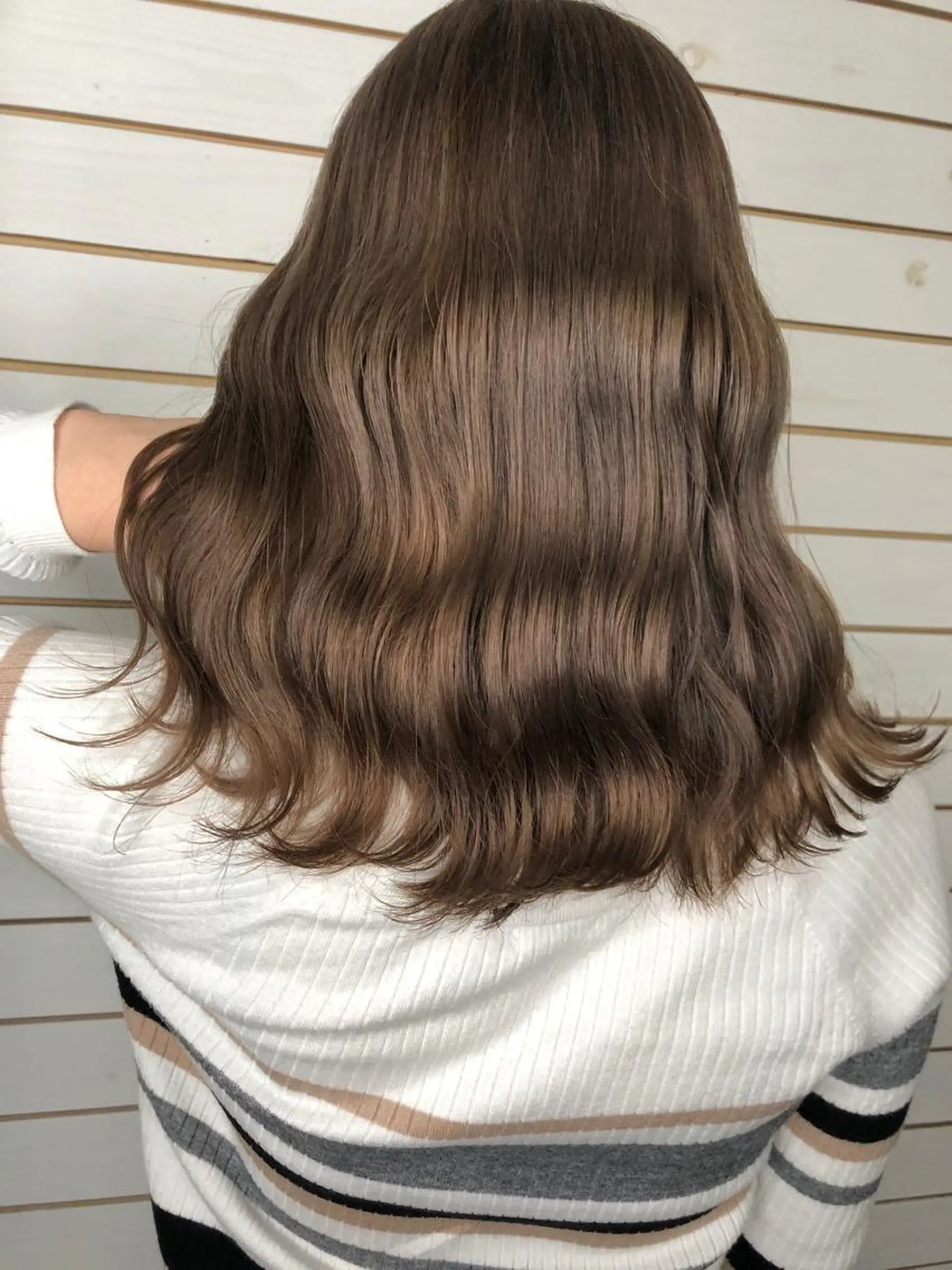 セミロング ココルアナ 豊中美容室のヘアスタイル