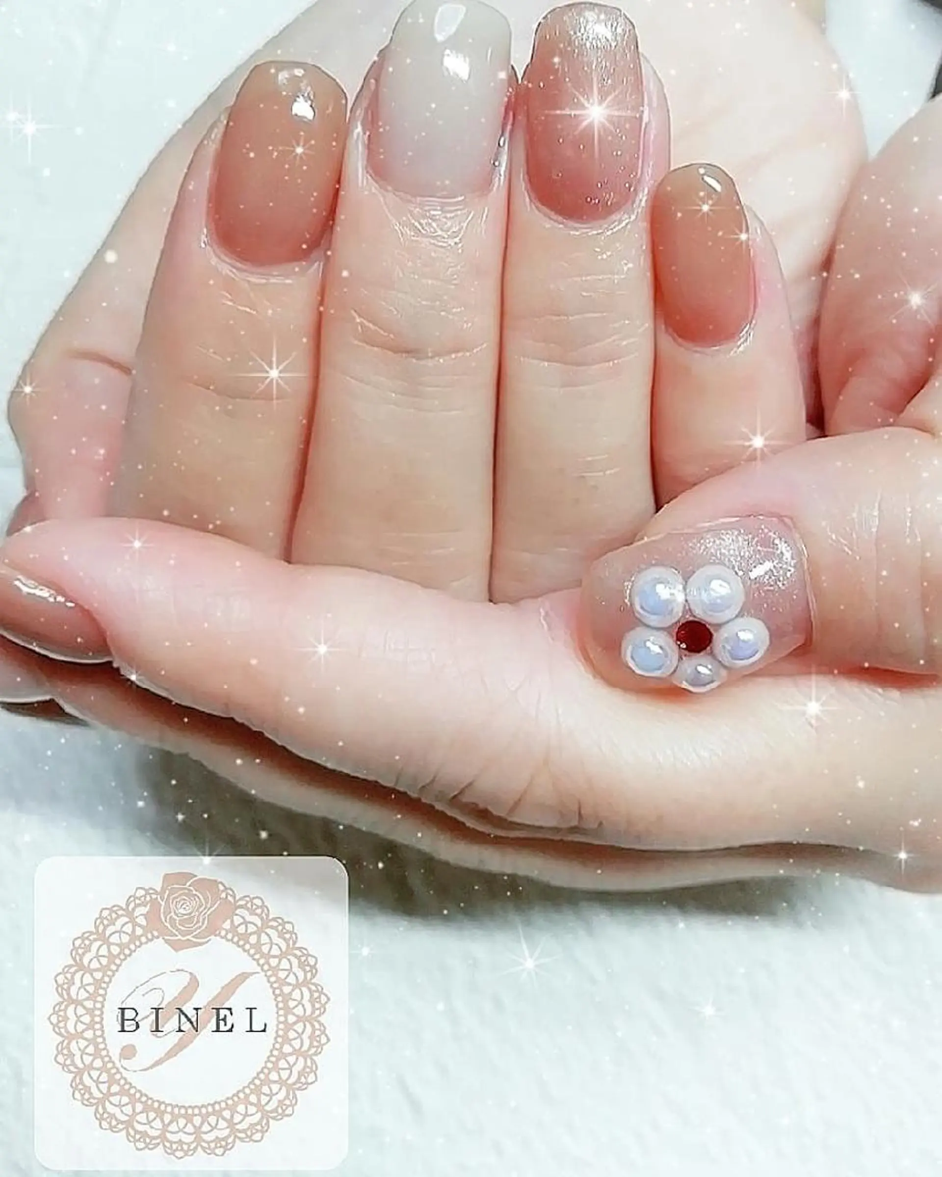 ネイル フラワーネイル ニュアンスネイル ワンカラーネイル ハンドネイル Nail Salon Y.BINELのネイルデザイン