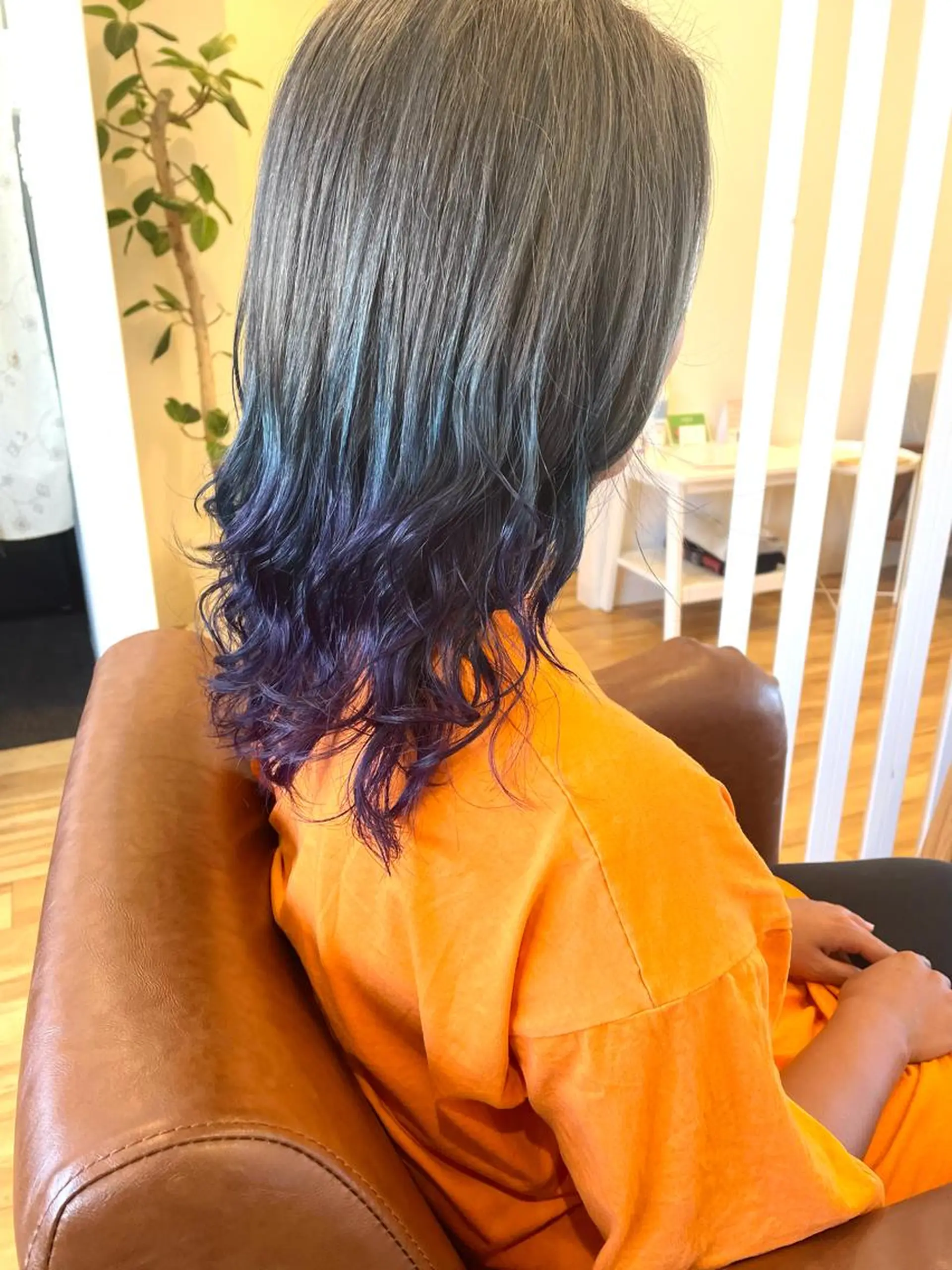 ロング カラー ヘアアレンジ ブルーカラー ブルーグレー ブルーグレージュ グラデーションカラー グレージュ カット ヘアカラー トリートメント ヘッドスパ 北九州美容室 🕊️わかな✂︎のヘアスタイル