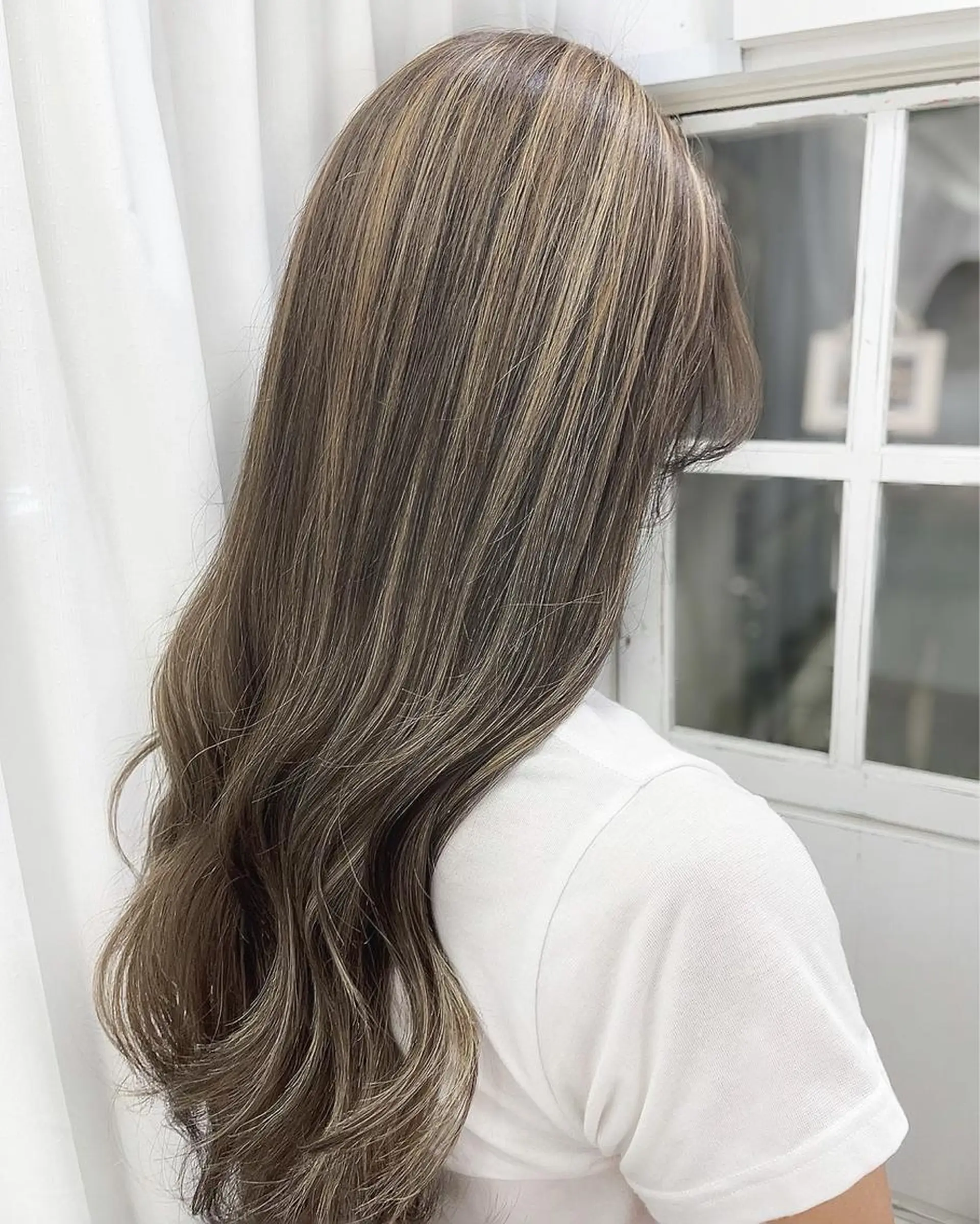 ロング カラー ヘアカラー 韓国ヘア🤍髪質改善 🇰🇷AKANEのヘアスタイル