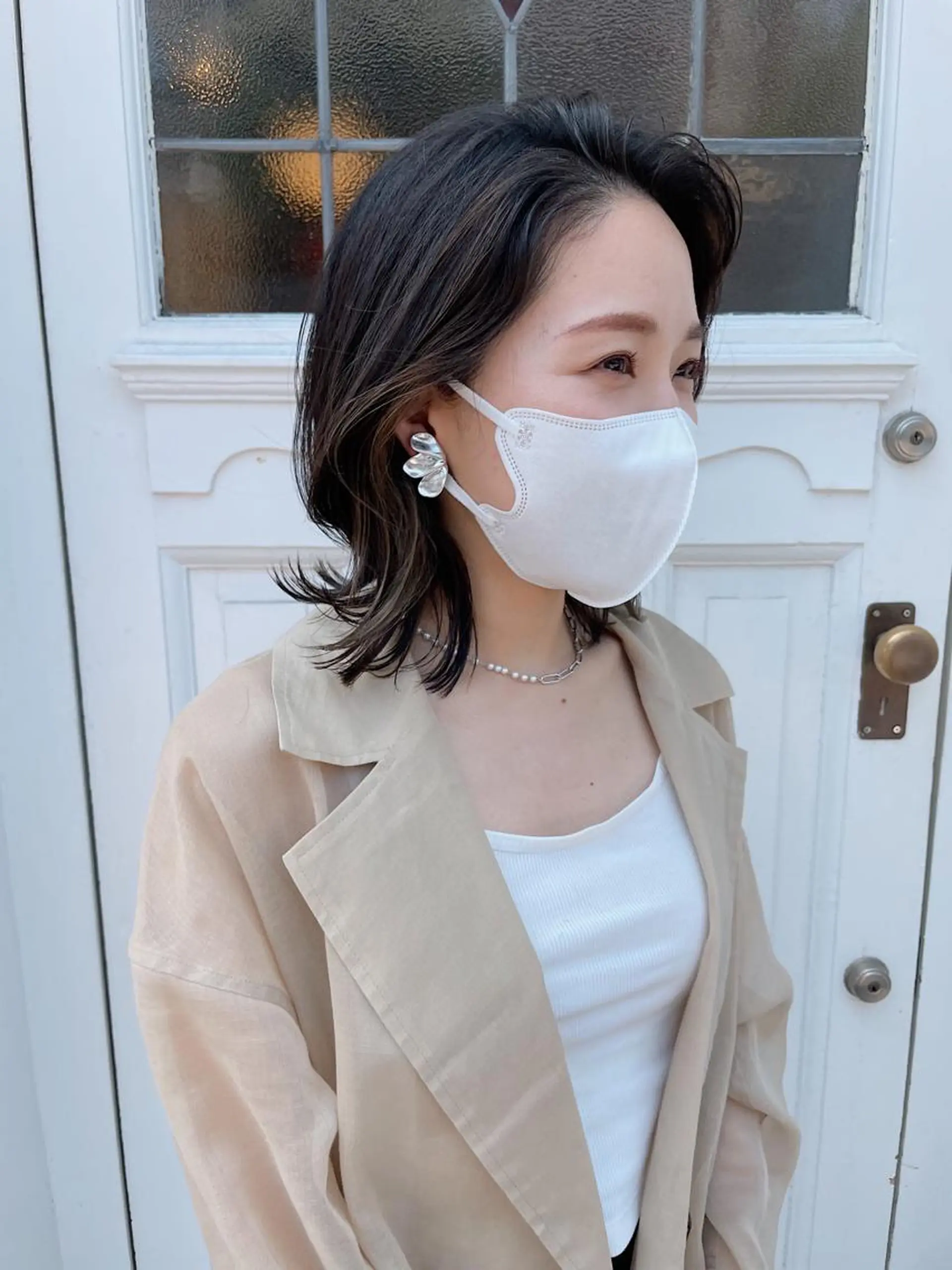 ミディアム カラー ブリーチ 透明感カラー ハイライトカラー インナーカラー ハイライト ヘアカラー h a k u 大倉 卓人のヘアスタイル