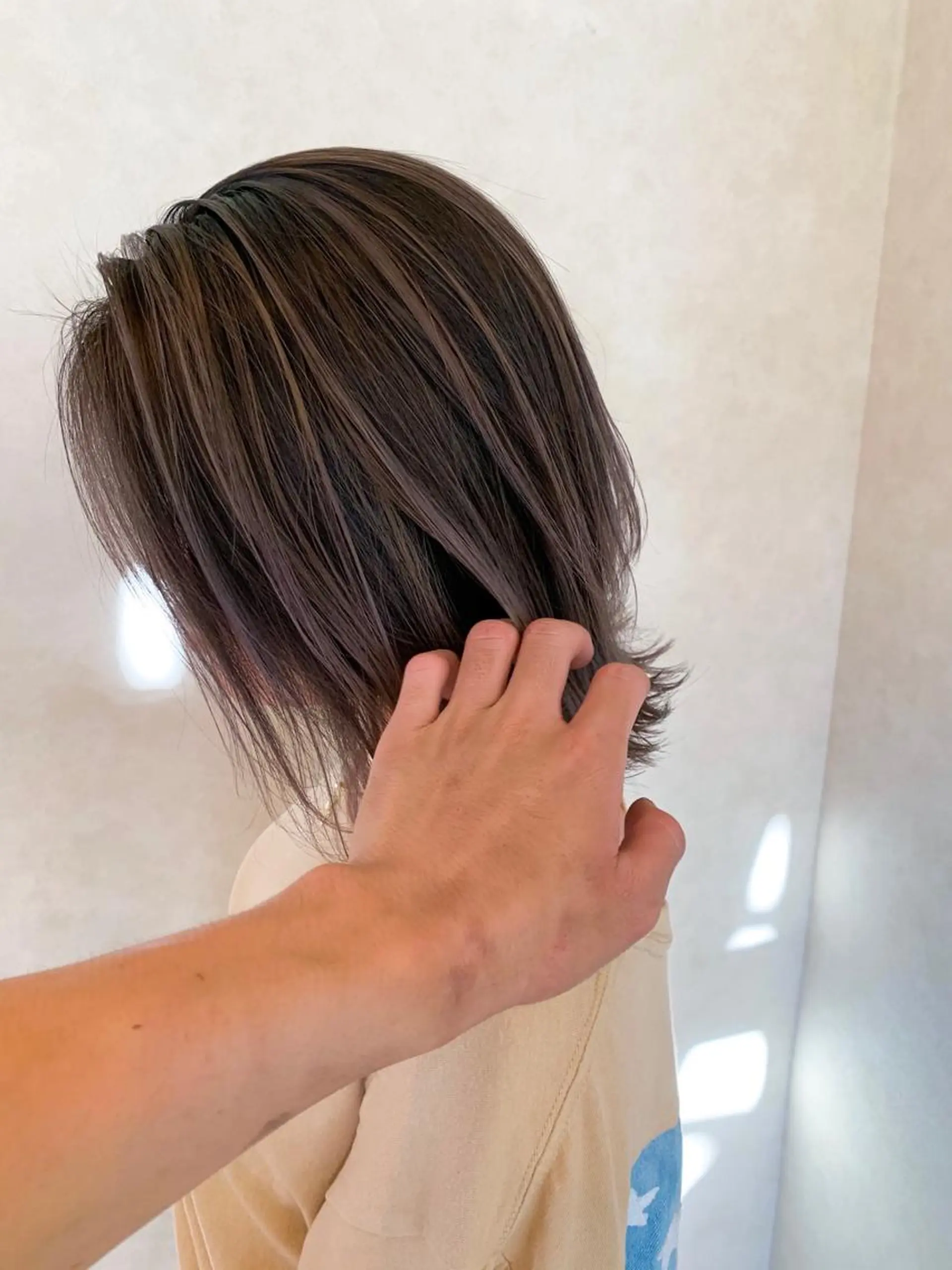 ミディアム Lit.豊橋 夏目のヘアスタイル