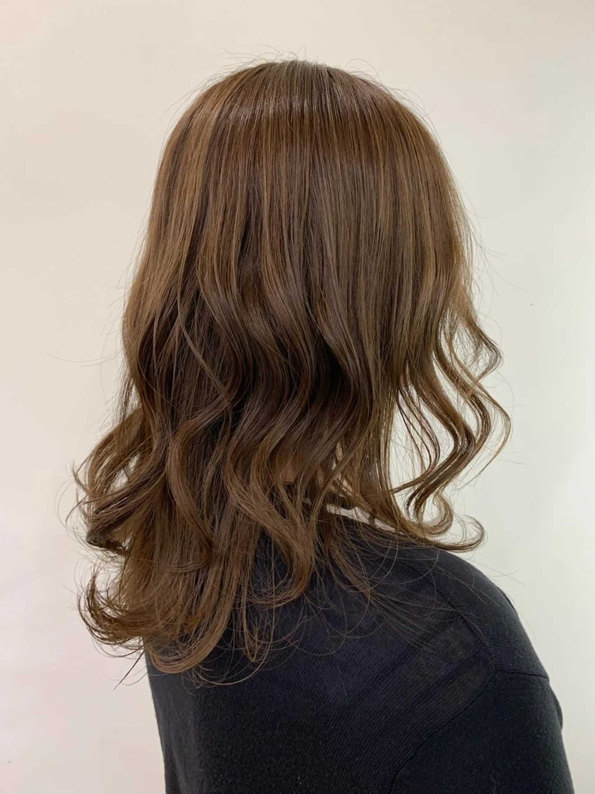 セミロング カラー 新宿/小顔レイヤー/ 顔まわり/西慶太朗のヘアスタイル