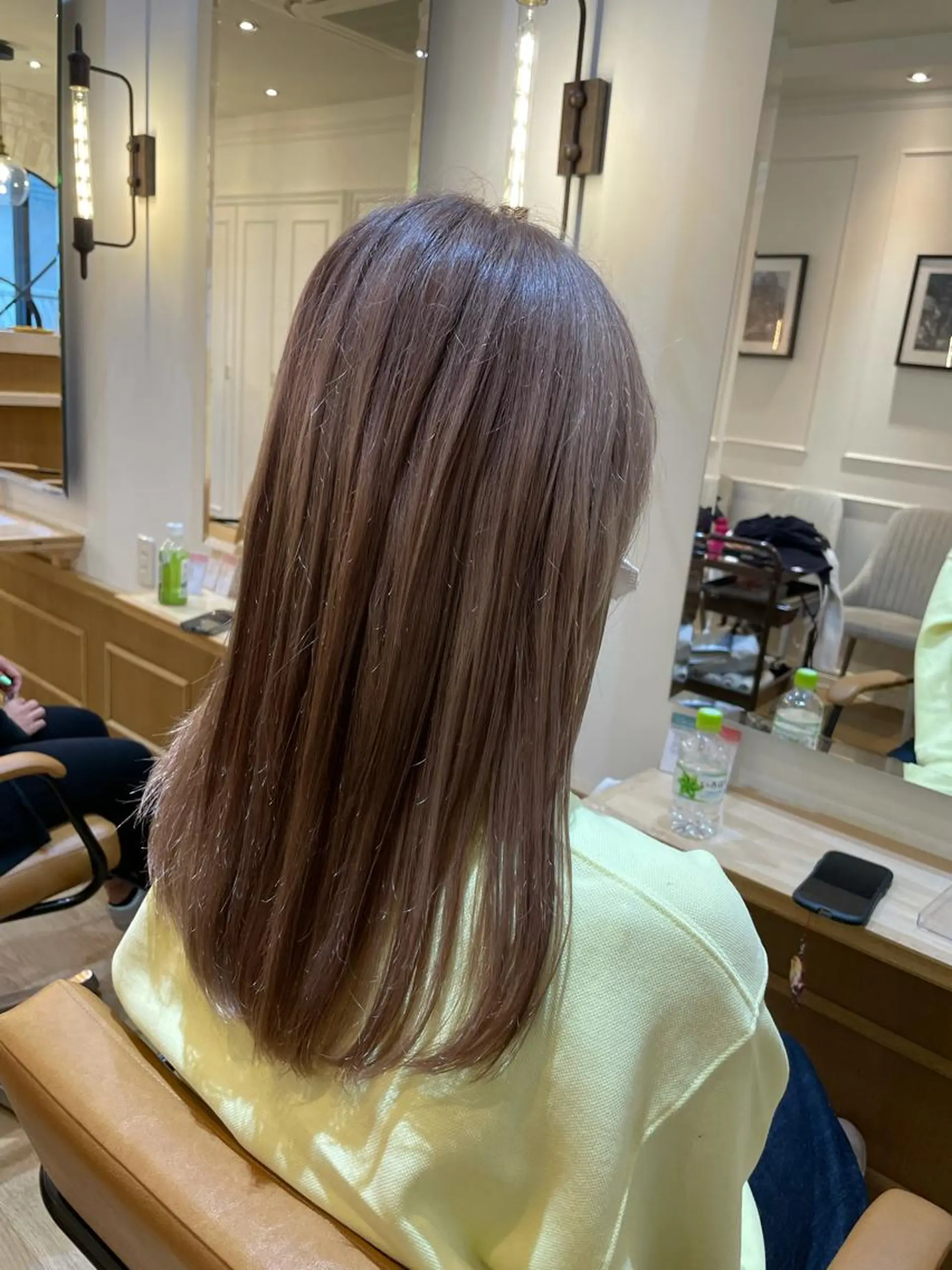 セミロング ハイライト レイヤーカット トリートメント ✨シルクストレート✨ 美髪髪質改善Yukiのヘアスタイル