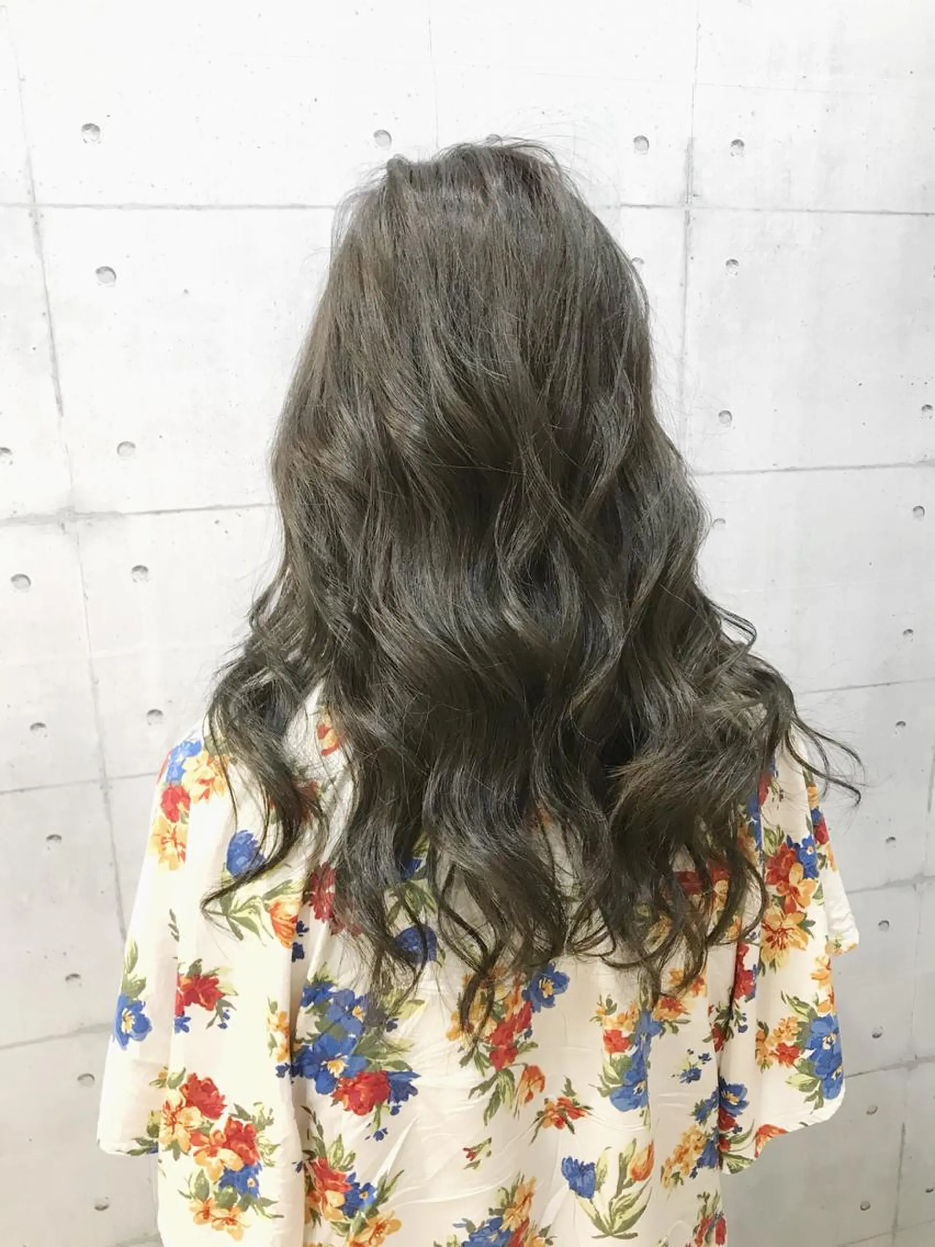 ロング カラー アッシュ ダークアッシュ イルミナカラー ヘアカラー 高木 麻知子のヘアスタイル