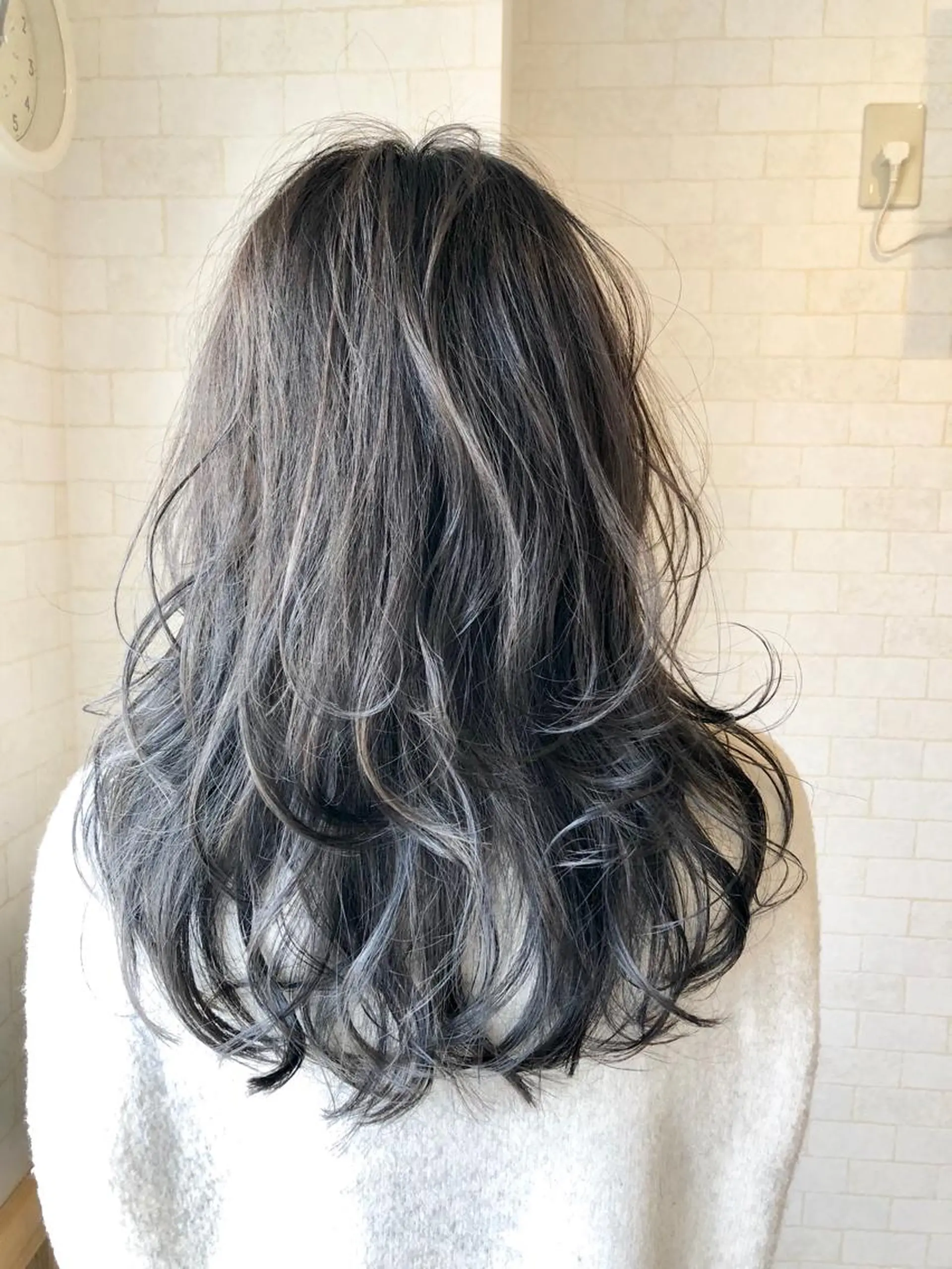 セミロング カラー パーマ ヘアアレンジ メンズ ネイル グレージュ Sia中野新橋 『JUNYA』のヘアスタイル