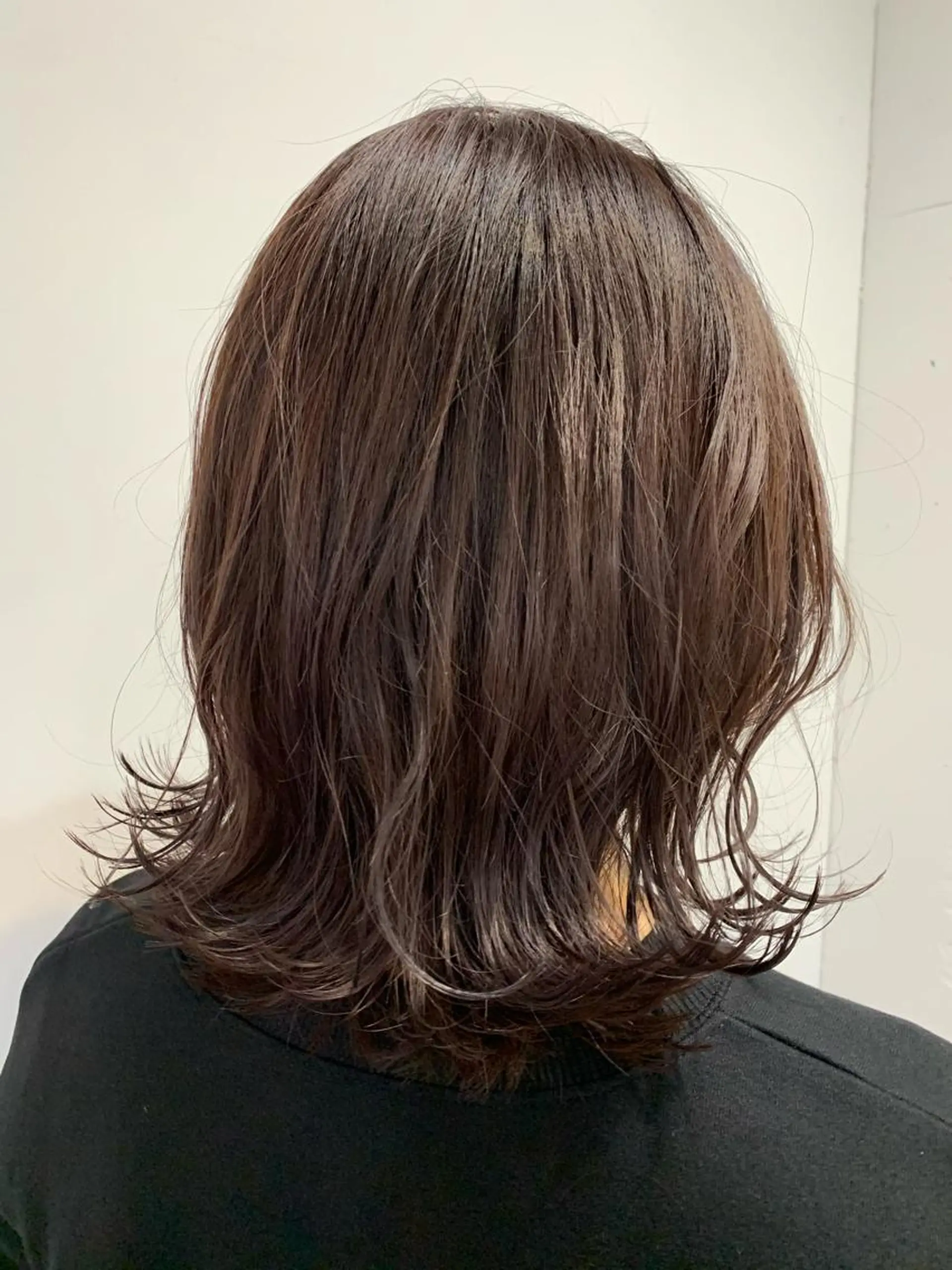 ミディアム 外ハネヘア 髪質改善🌈 tomomiのヘアスタイル