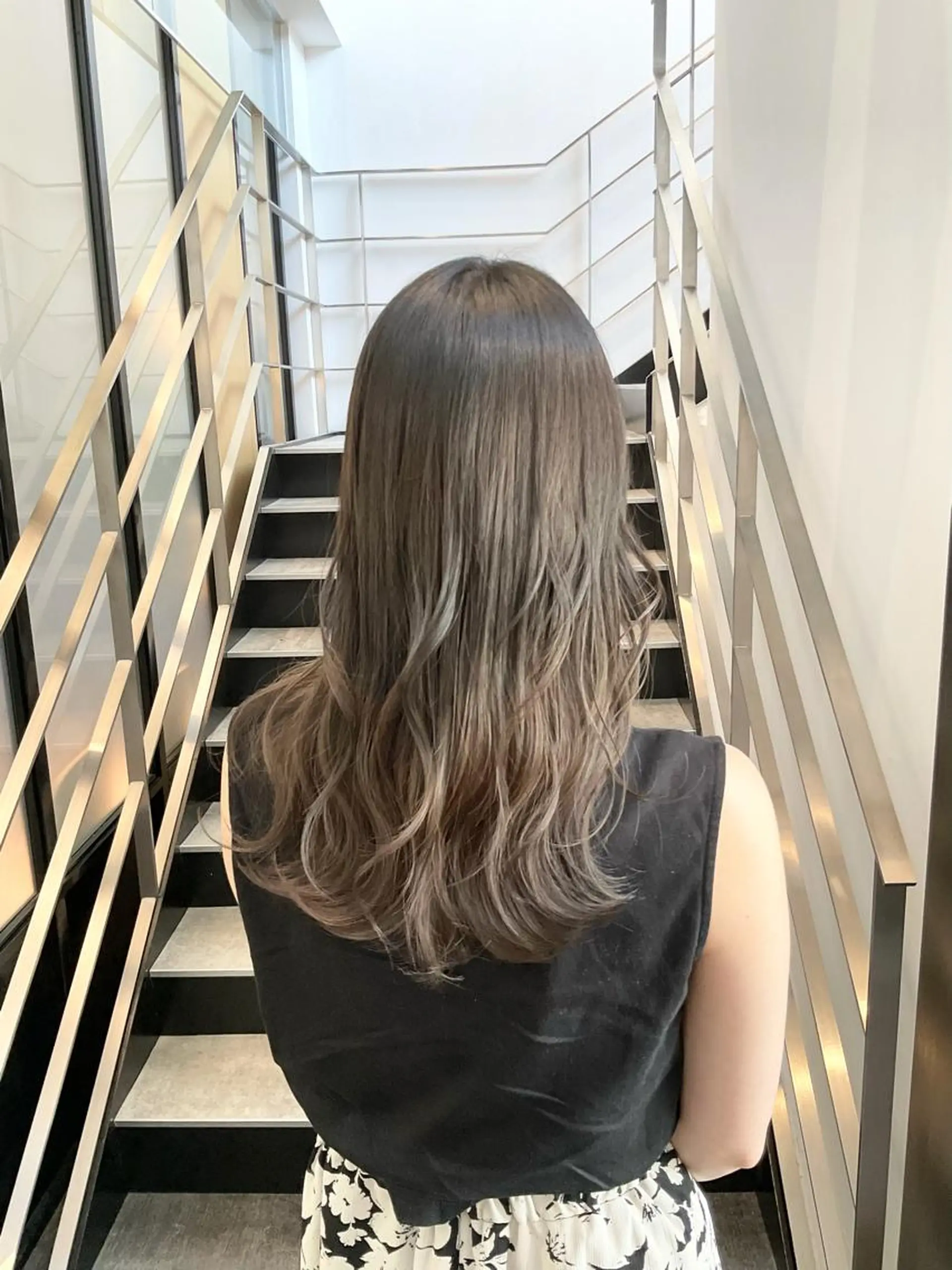 ロング カラー グラデーションカラー ヘアカラー トリートメント ヘアセット yoshi ☆のヘアスタイル