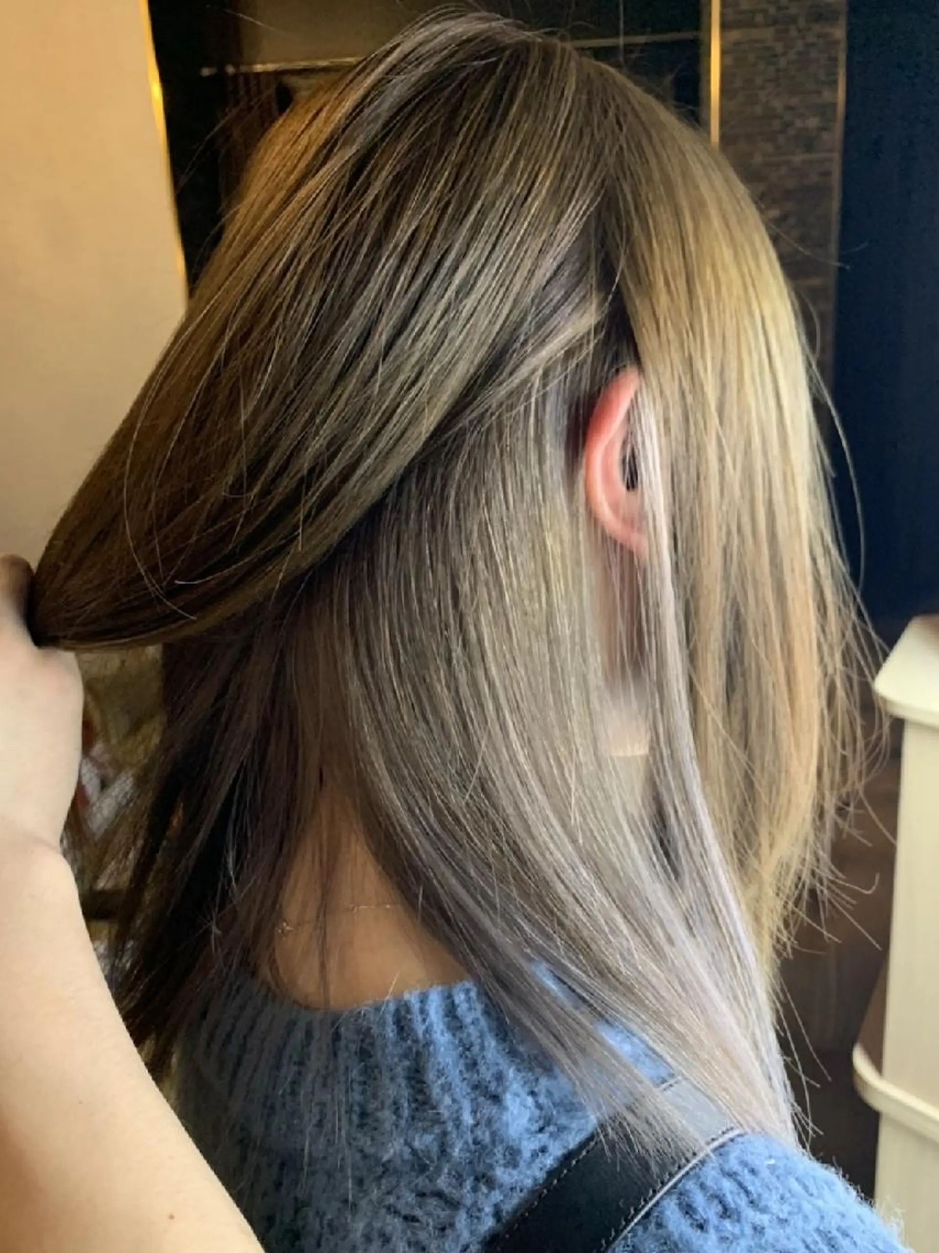 カラー ベージュカラー ミルクティーベージュ 山崎 絹人のヘアスタイル
