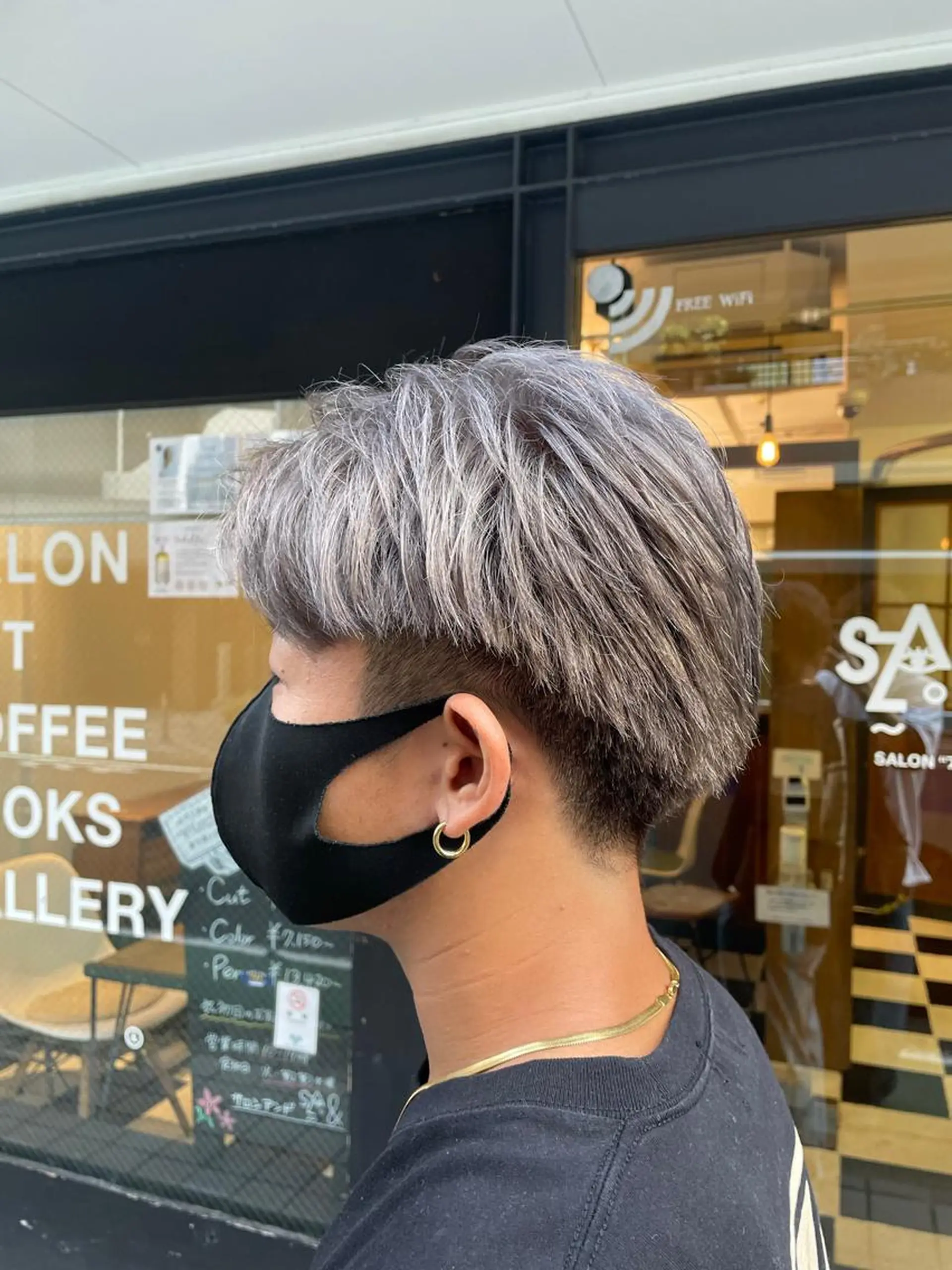 カラー メンズ メンズブリーチ ブリーチ シルバー カット ヘアカラー ✨似合わせ美容師✨ 川上拓真のヘアスタイル