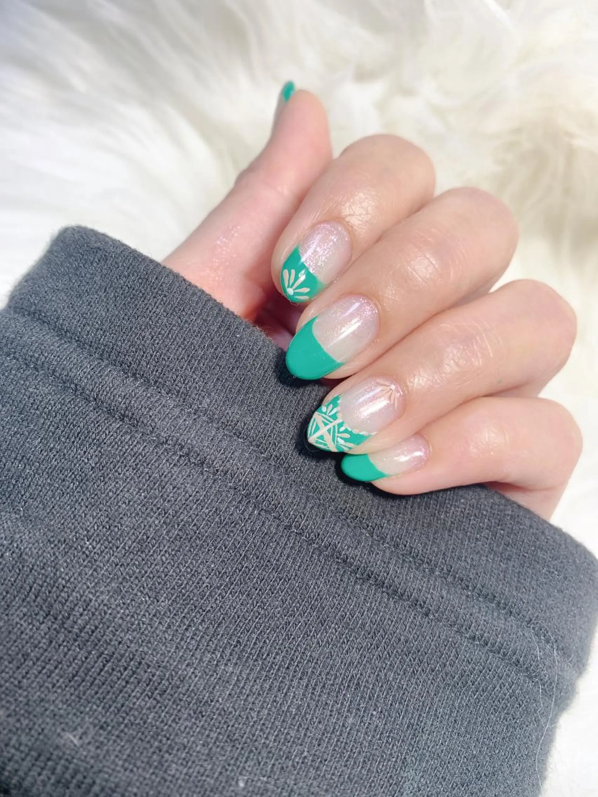 ネイル 高島 夏海のネイルデザイン