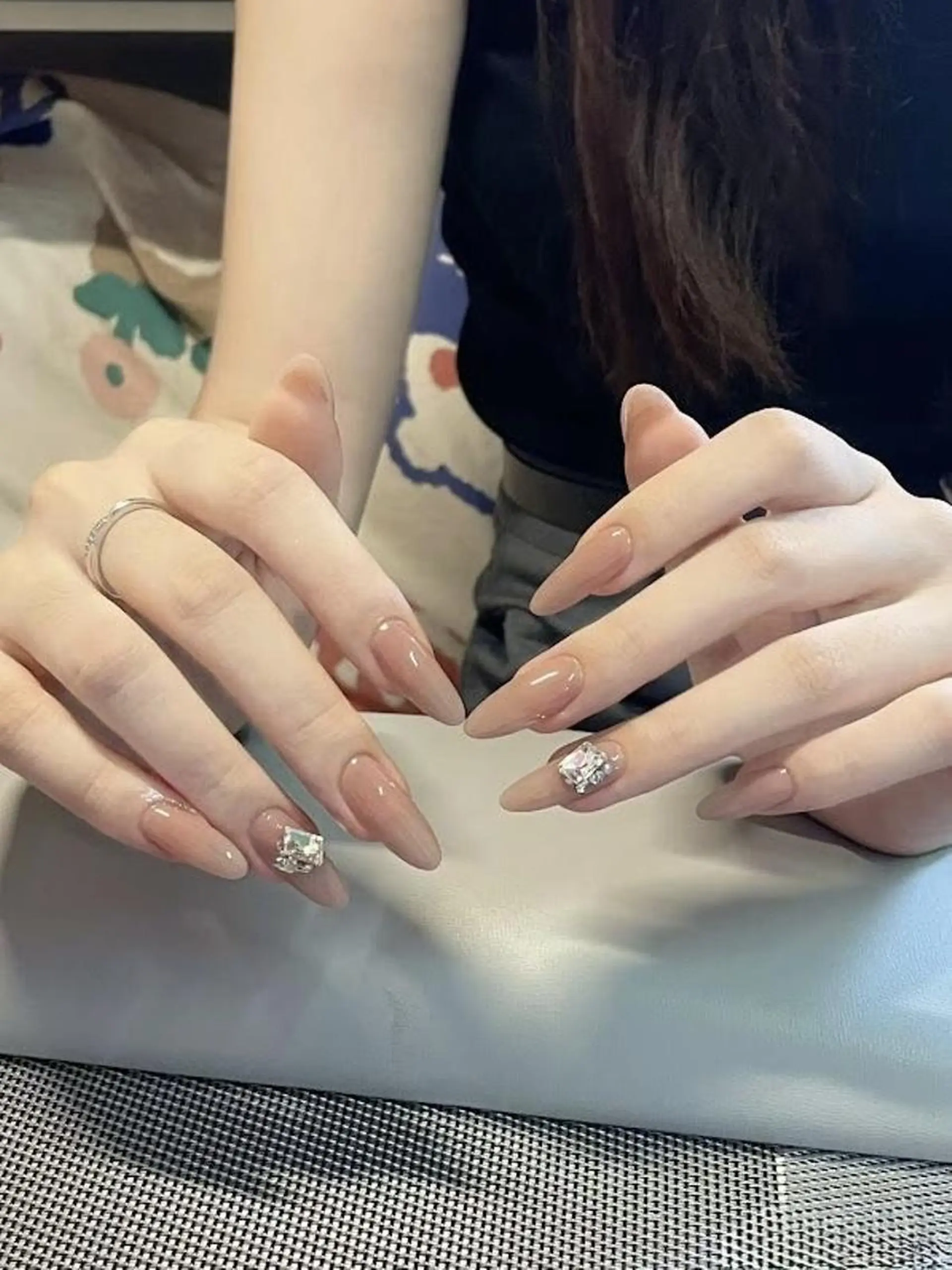 ネイル 長さ出し フレンチネイル グラデーション 卒業式 マグネットネイル ハンドネイル MIHANA ZENのネイルデザイン