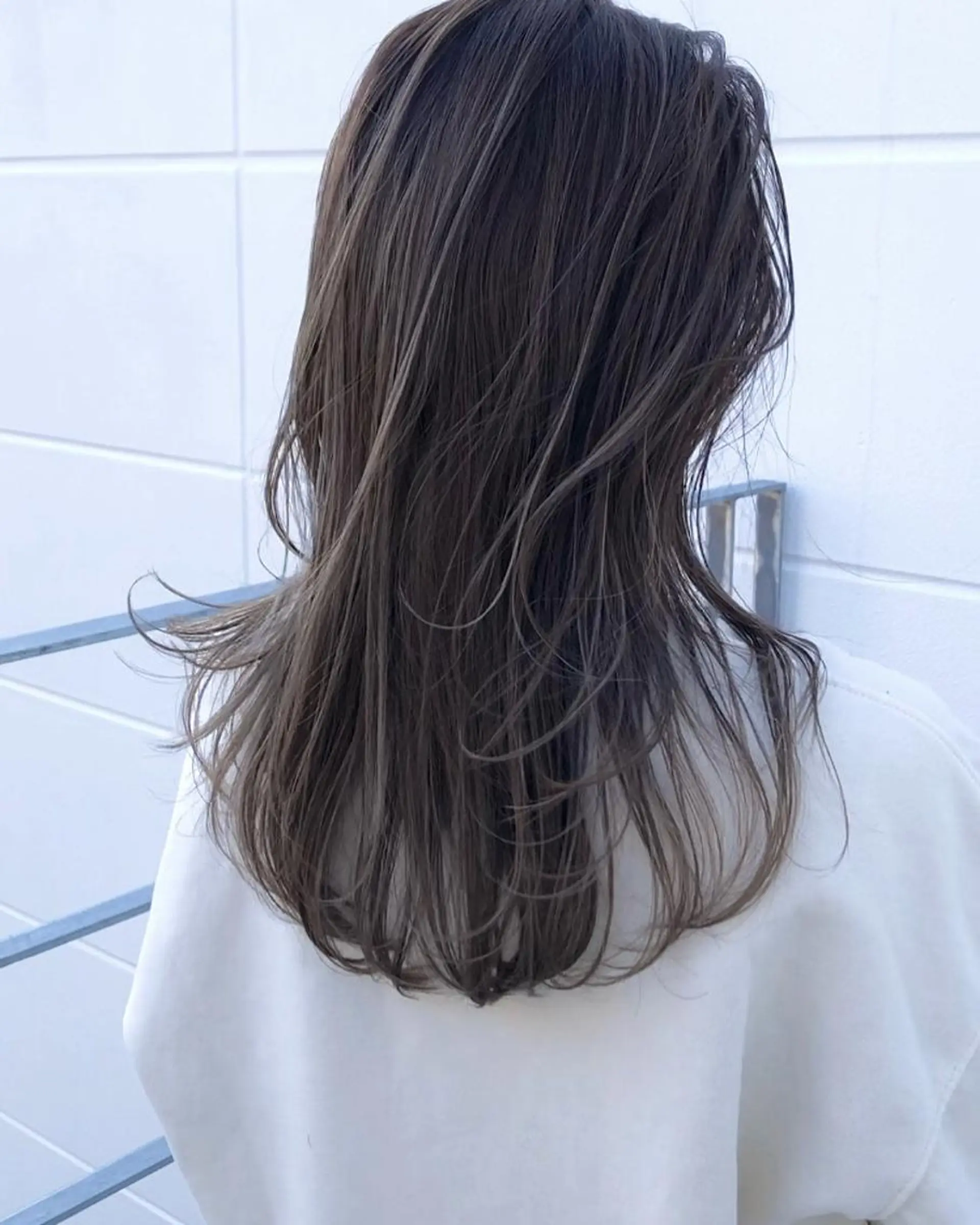 ミディアム カラー バレイヤージュ ブリーチ ハイライトカラー ハイトーンカラー ハイライト クドウレイ fifth渋谷のヘアスタイル
