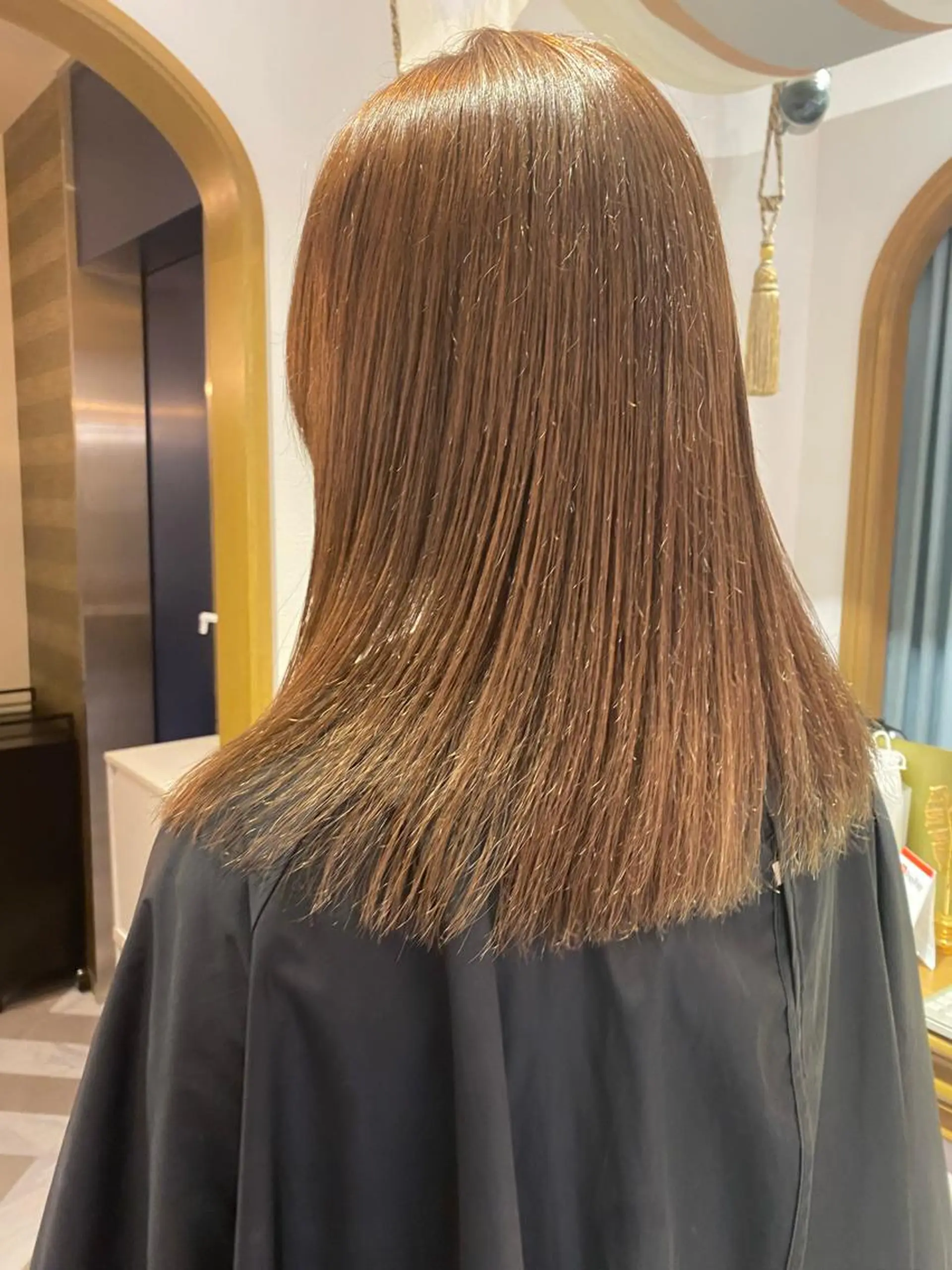 ミディアム カット ヘアカラー トリートメント 顔周り/ブリーチなし /縮毛矯正🫧伊勢のヘアスタイル