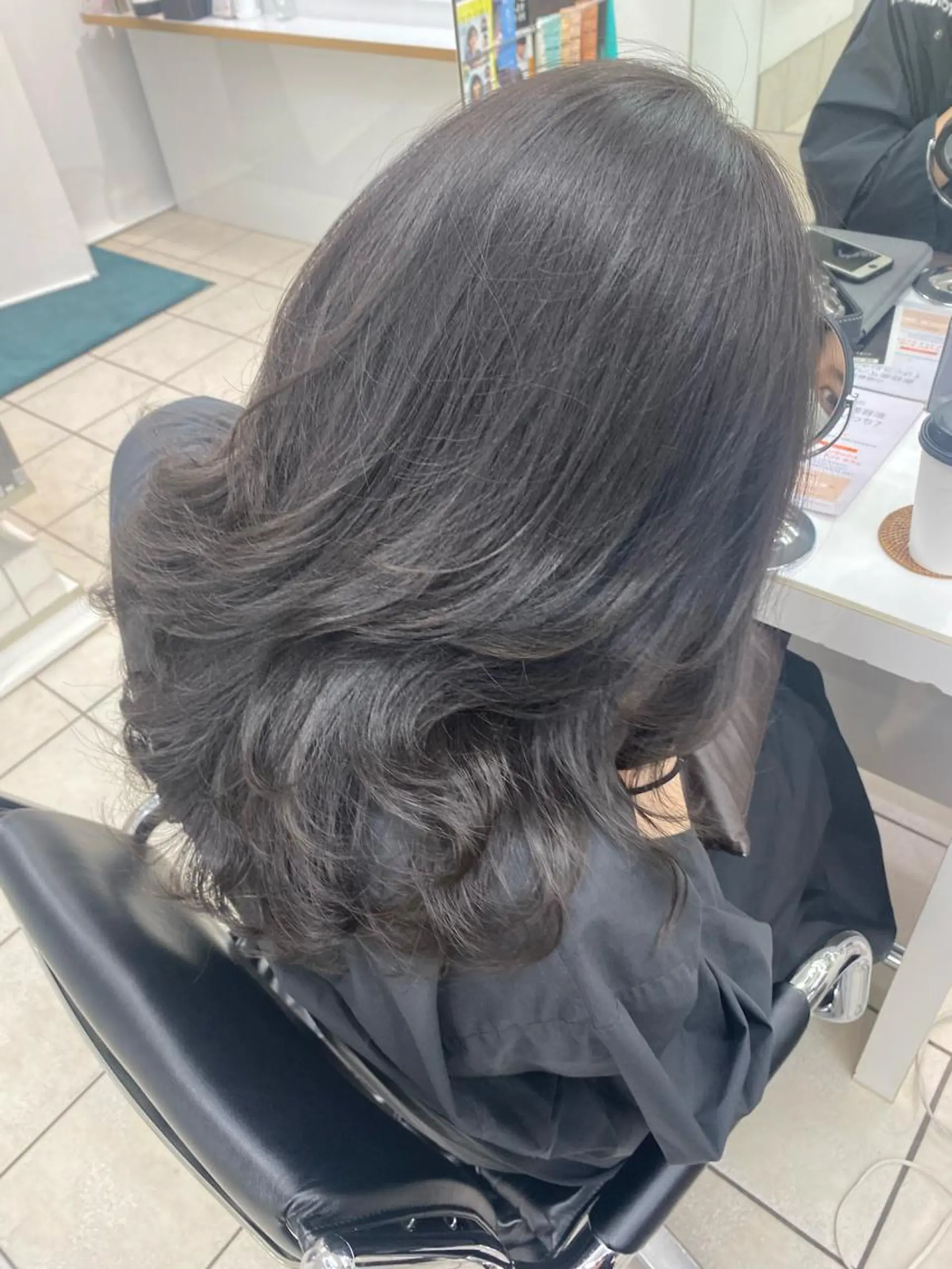 ミディアム カラー パーマ TONI&GUY   EBISU所属・星野 菜月のヘアスタイル