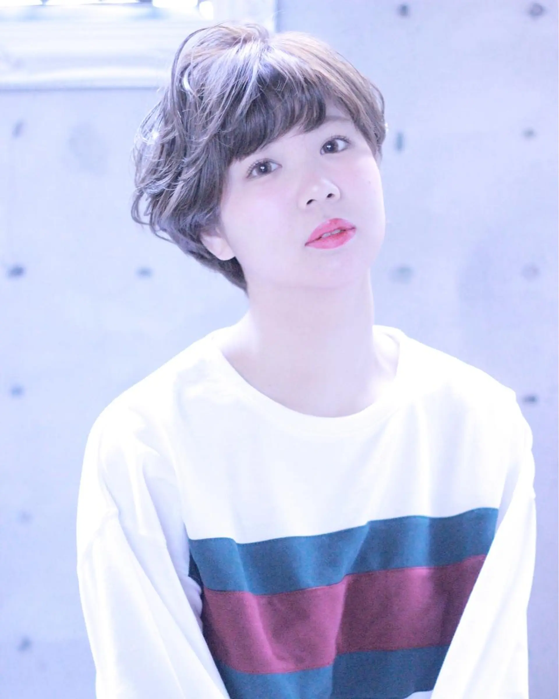 ショート カラー 及川 光のヘアスタイル