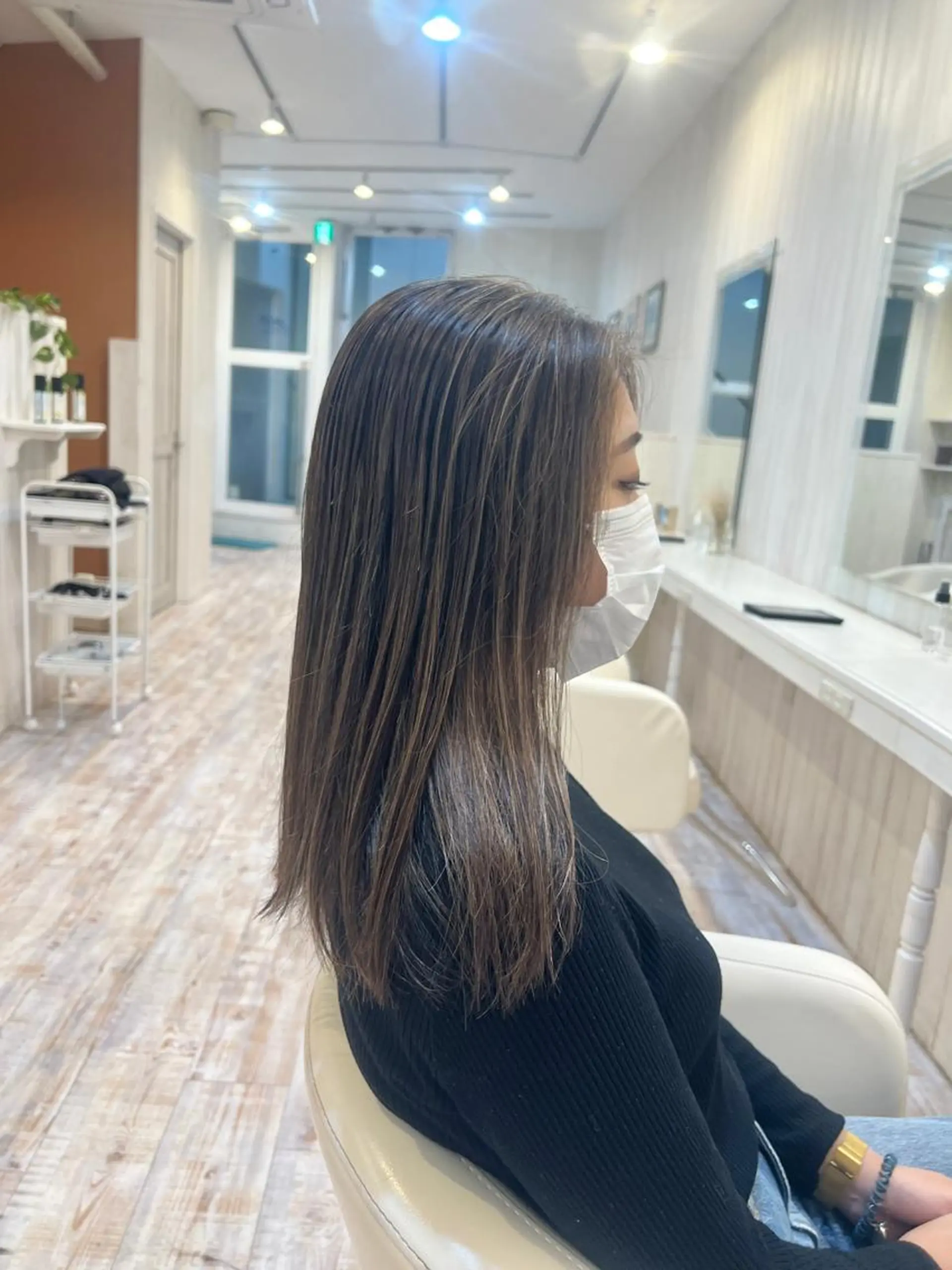 ミディアム カラー 佐藤史哉＊ 韓国レイヤー赤み除去のヘアスタイル