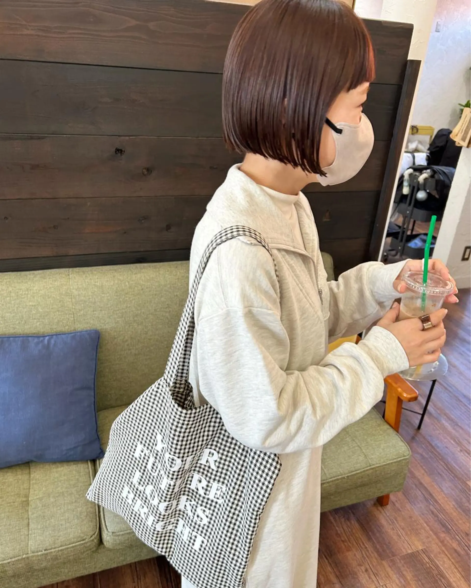 ショート カラー ブラウンカラー オレンジ オレンジブラウン ボブ ヘアカラー トリートメント 江原 彩華のヘアスタイル