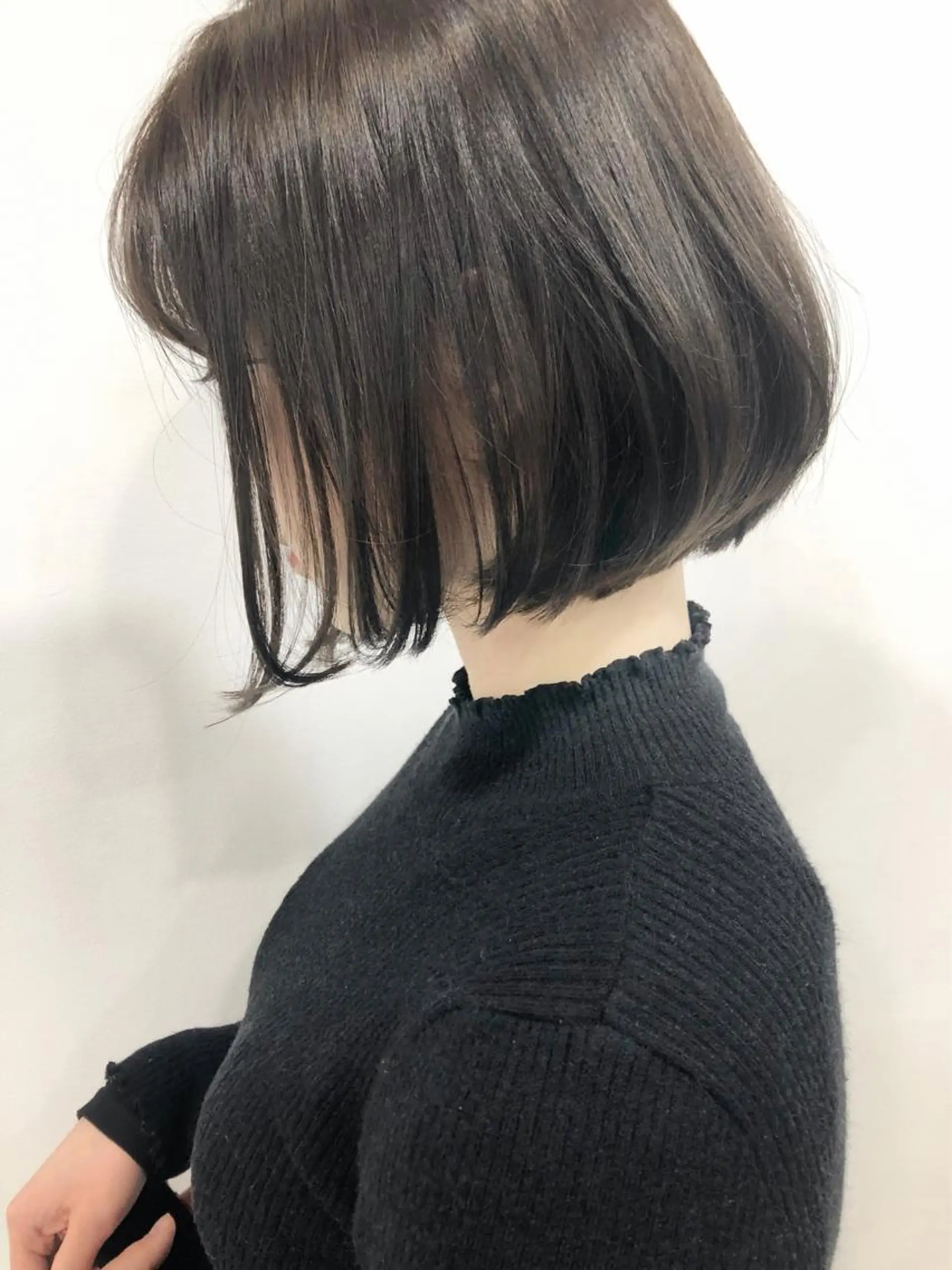 ミディアム ボブ カット ヘアカラー 徳本 駿太のヘアスタイル