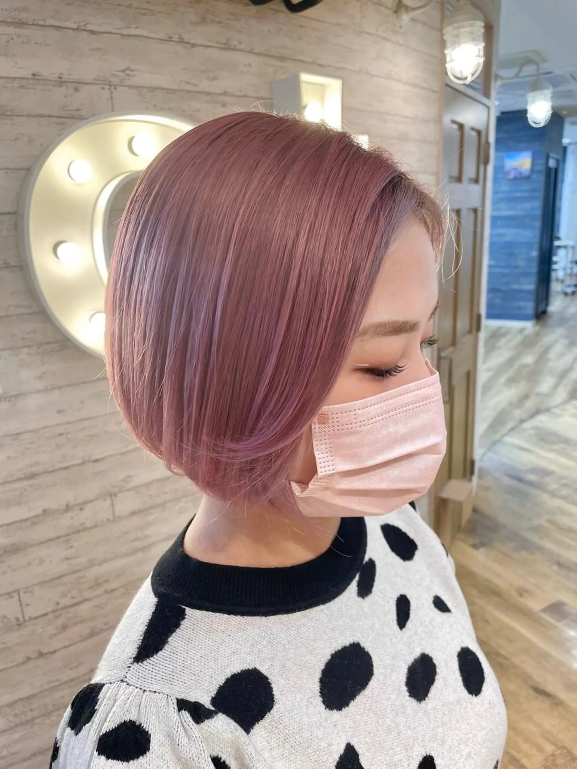 ミディアム カラー ラベンダーカラー ピンクカラー ピンクラベンダー 遠藤沙也加 /レイヤーカットのヘアスタイル