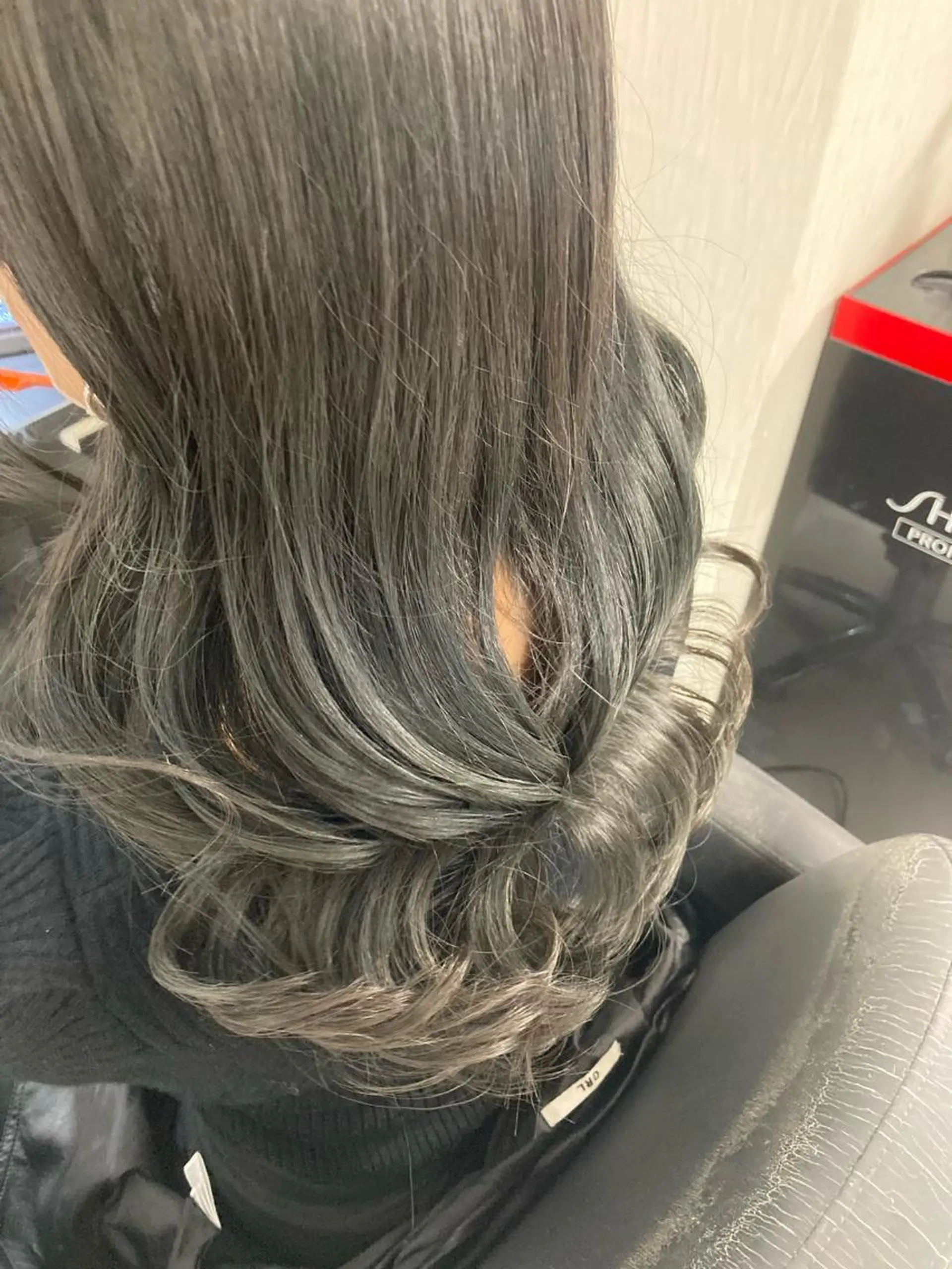 セミロング ヘアアレンジ ベルグロー🧡 心斎橋スタッフ🦋のヘアスタイル