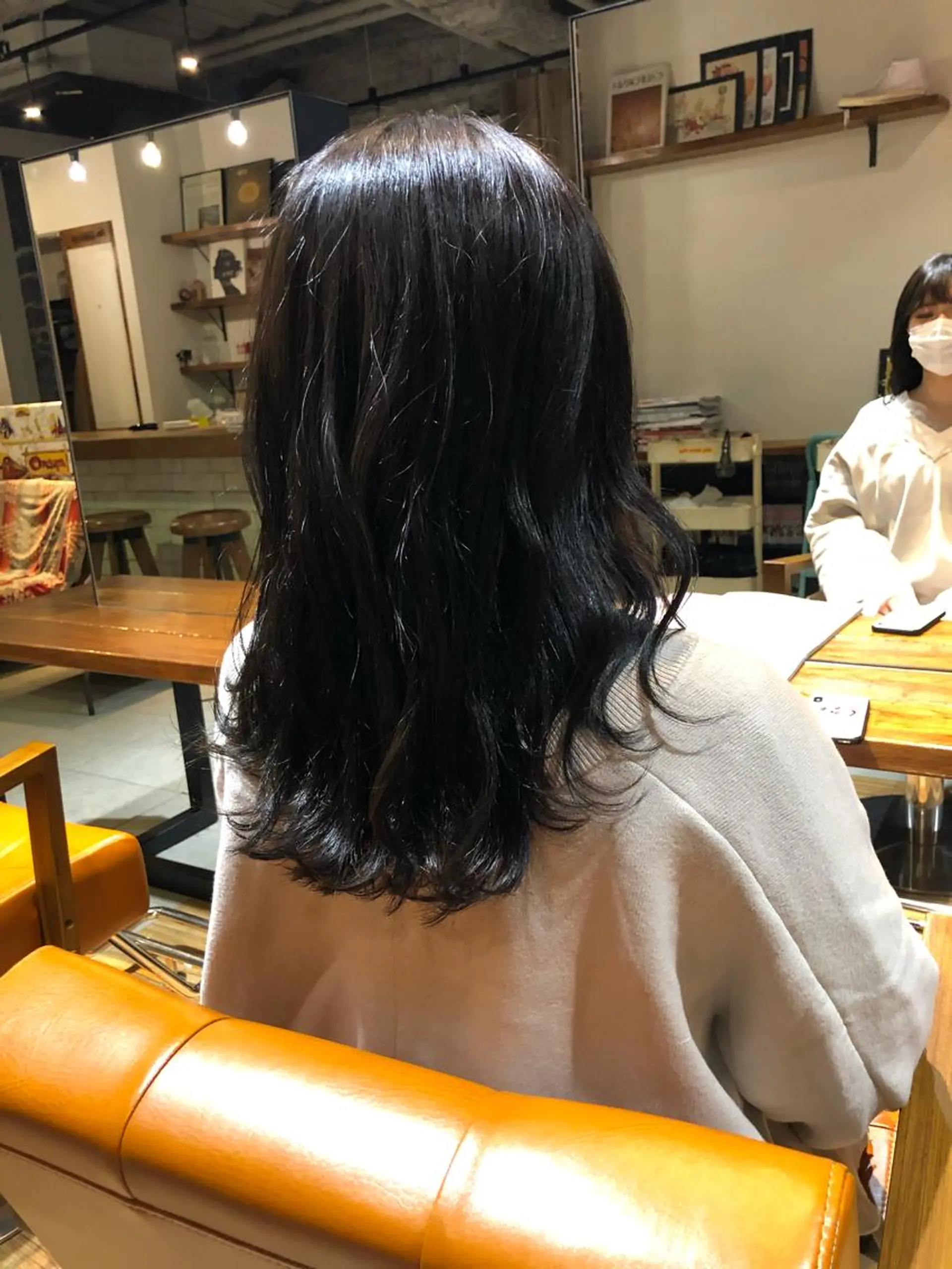 セミロング カラー アッシュ 🌟小顔カット🌟 レイヤーカットボブのヘアスタイル