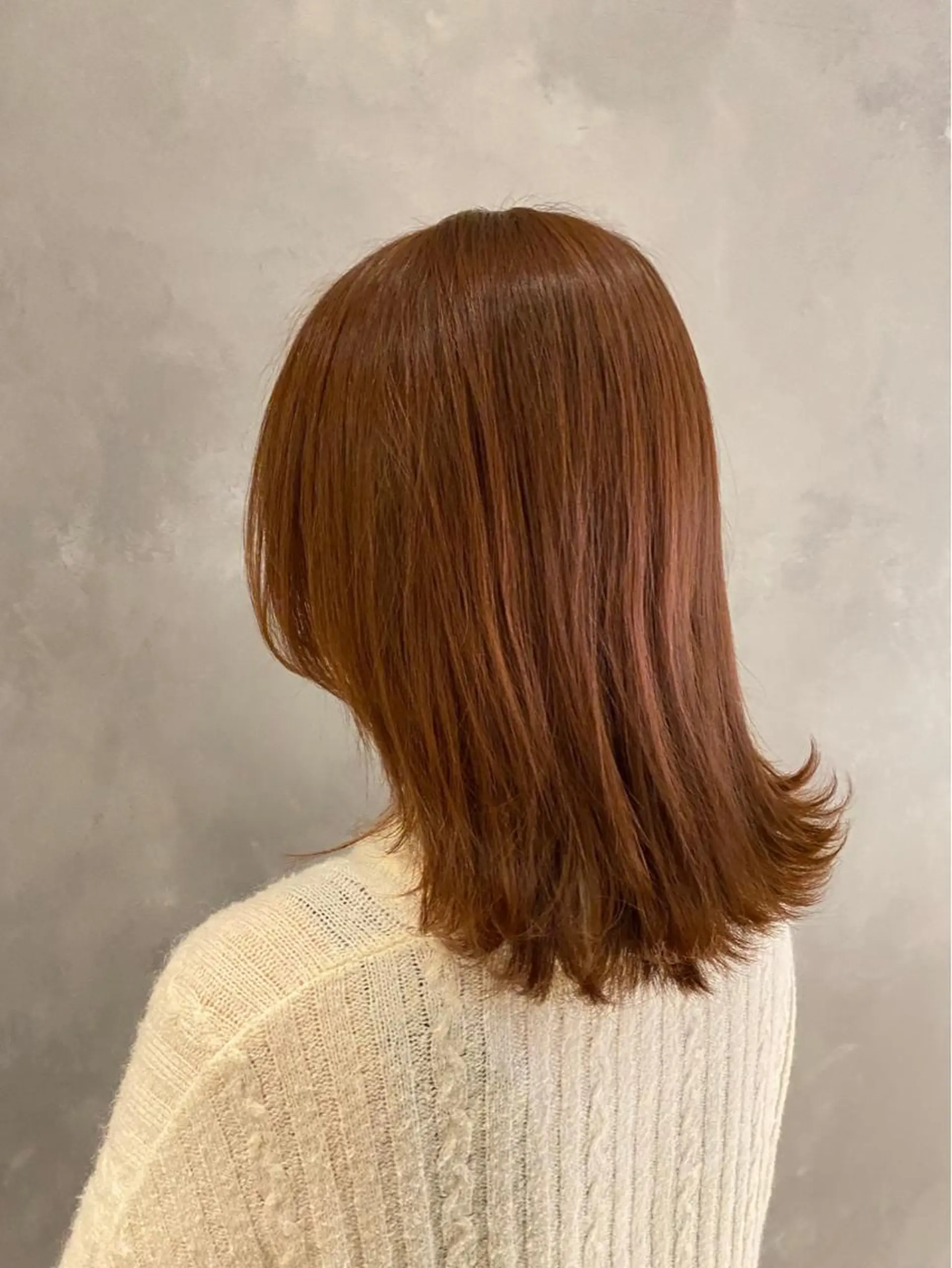 カラー 下山 萌華のヘアスタイル