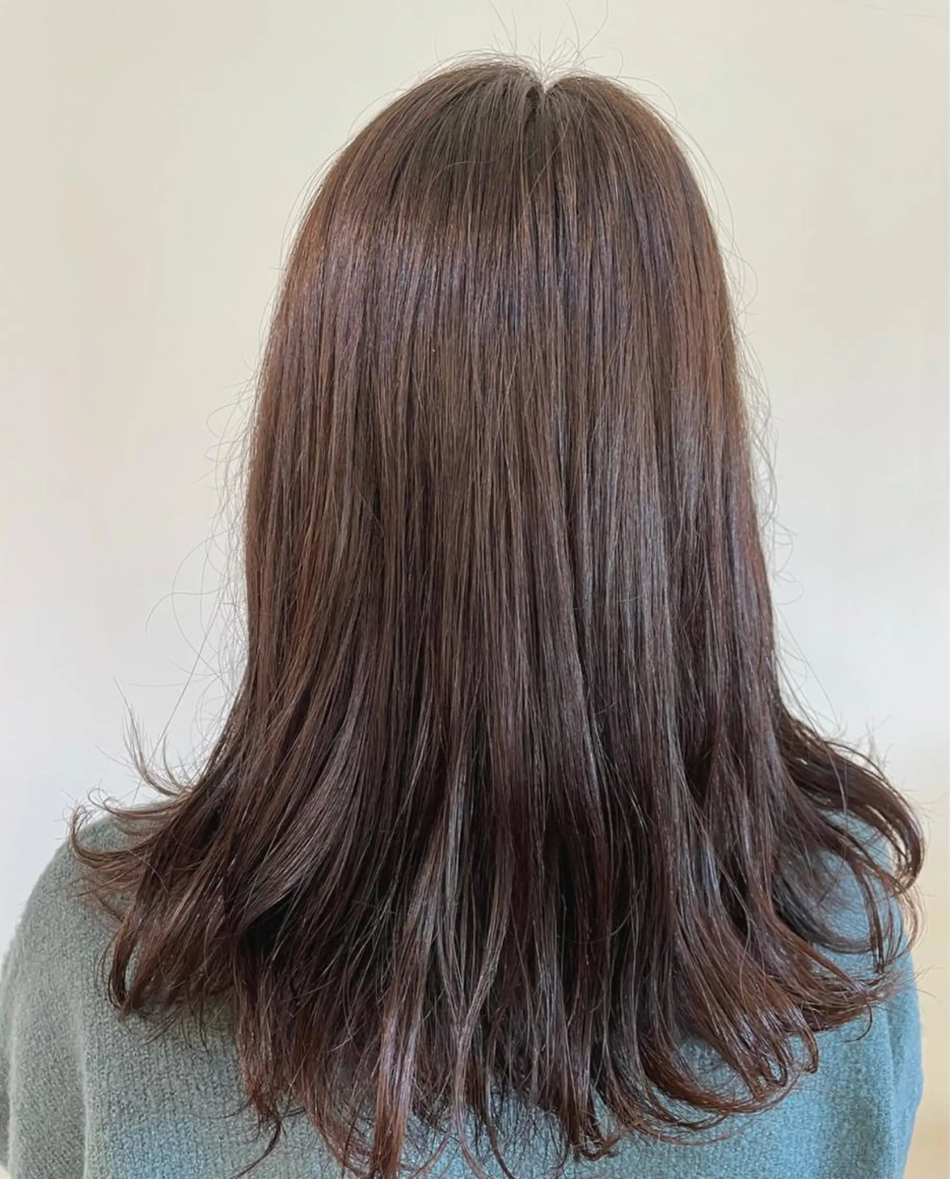 セミロング カラー 悠 亜のマツエク・マツパデザイン