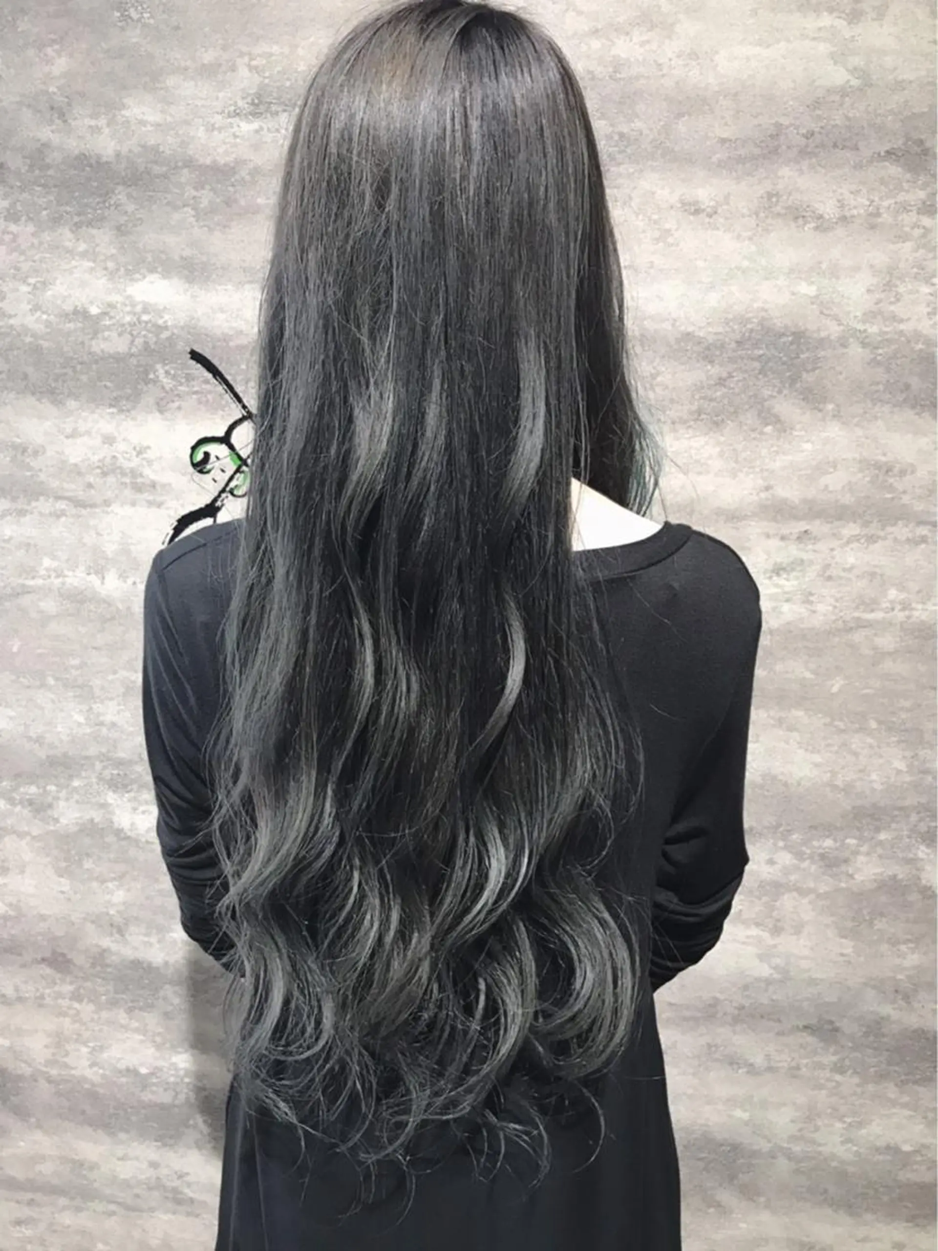 ロング カラー グレージュ オリーブグレージュ オリーブグレー 🫟Blanco🫟 Color&Careのヘアスタイル