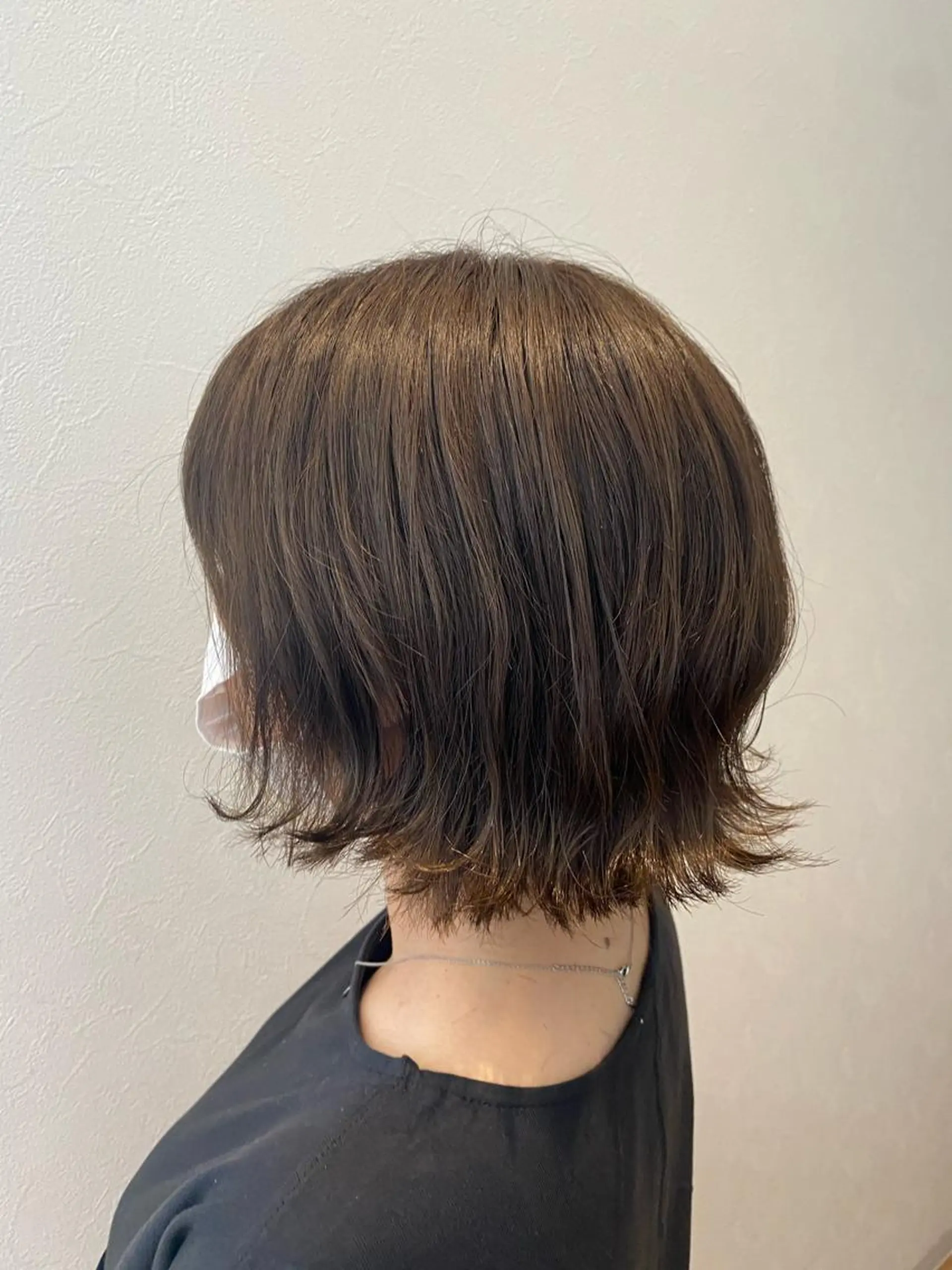 ショート 岡本 真実のヘアスタイル