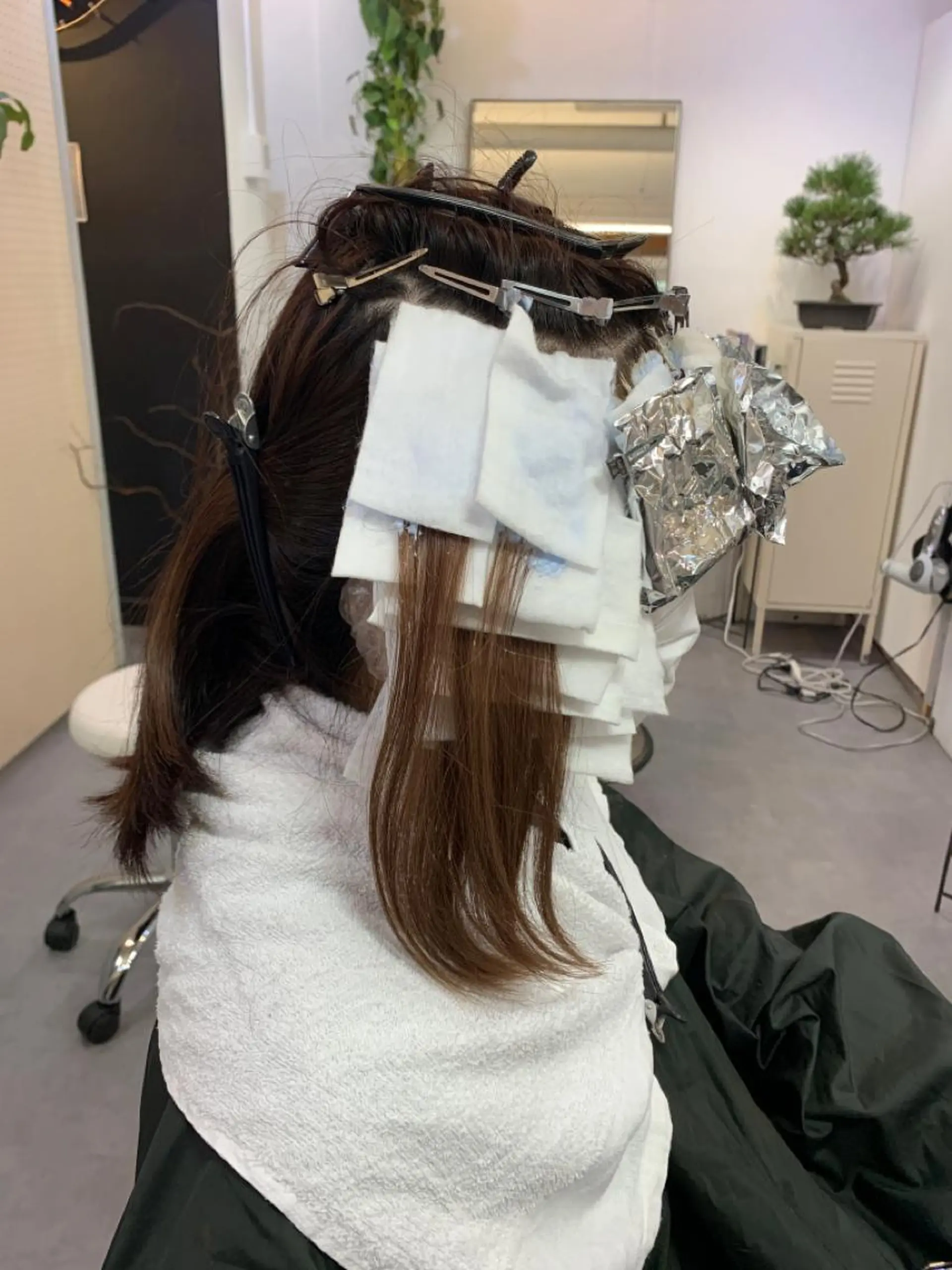 ミディアム カット ヘアカラー パーマ 縮毛矯正 トリートメント 艶髪color💎髪 質改善ストレート大吉のヘアスタイル