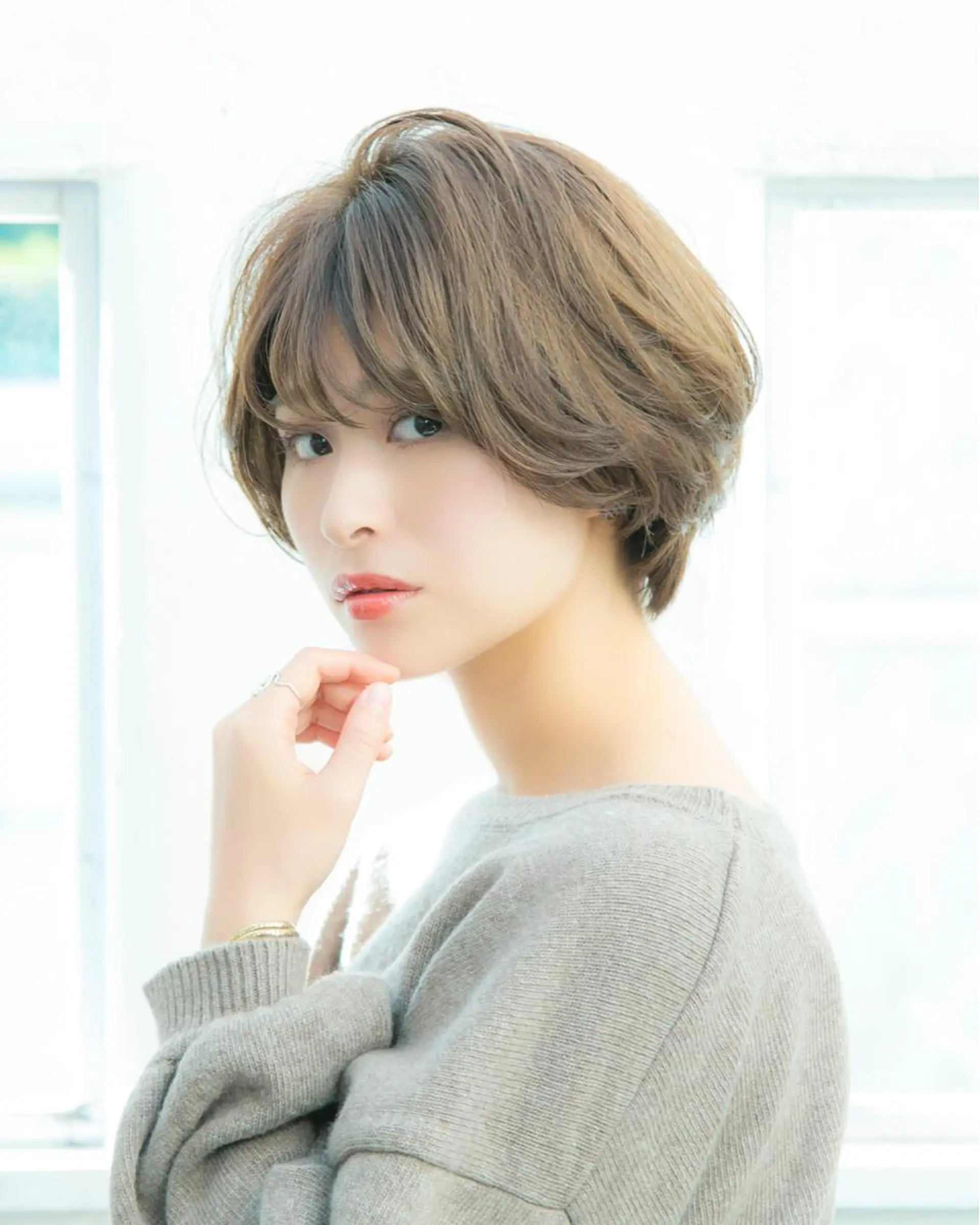 ショート カラー ショートボブ ボブ シースルーバング ショートヘア 小顔カット 縮毛矯正/髪質改善 表参道/千田大地のヘアスタイル