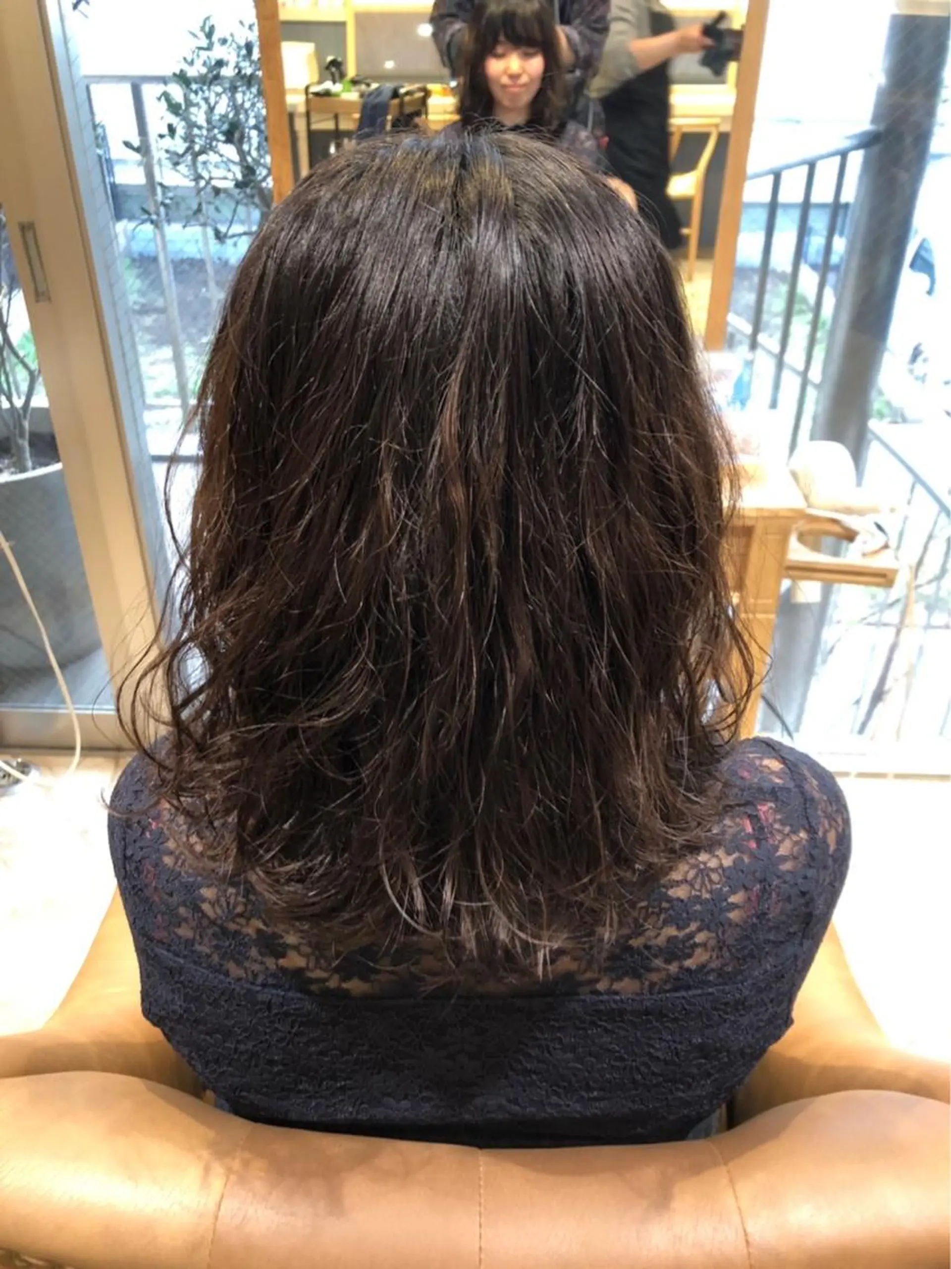 セミロング パーマ 佐川 友里のヘアスタイル