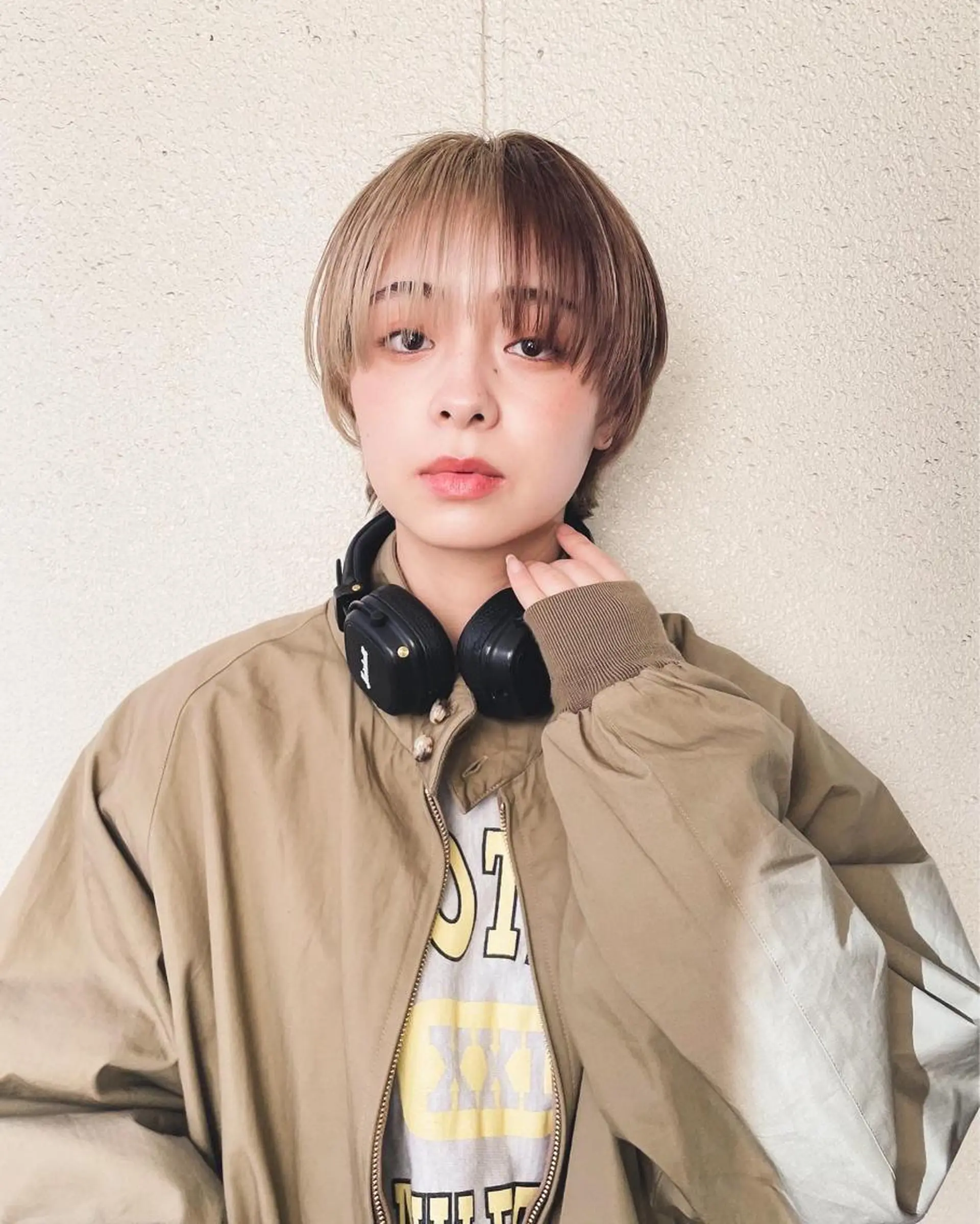 ショート カラー ベージュカラー ブリーチ ケアブリーチ デザインカラー ハイトーンカラー ハイトーン/レイヤー /ウルフ⭐️永田⭐️のヘアスタイル