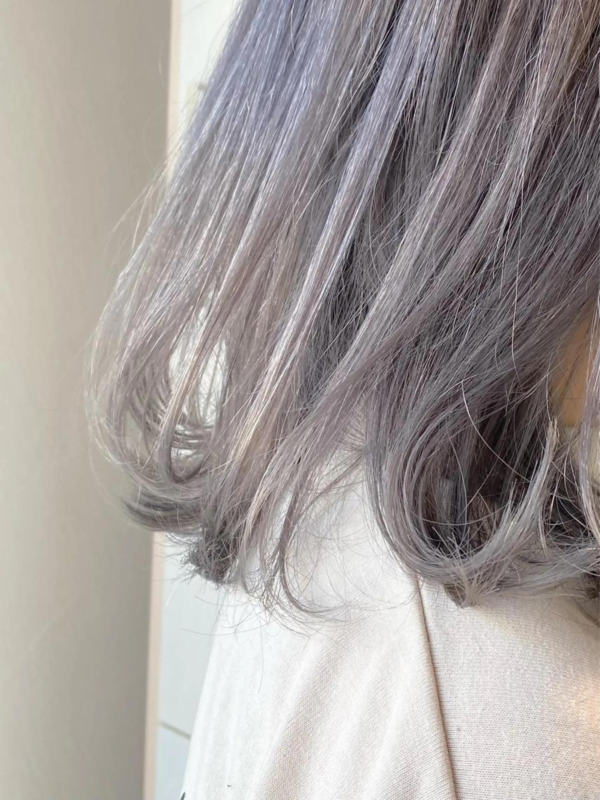 ミディアム カラー グラデーションカラー ハイトーン×似合わせ 🌱中川慎之介のヘアスタイル