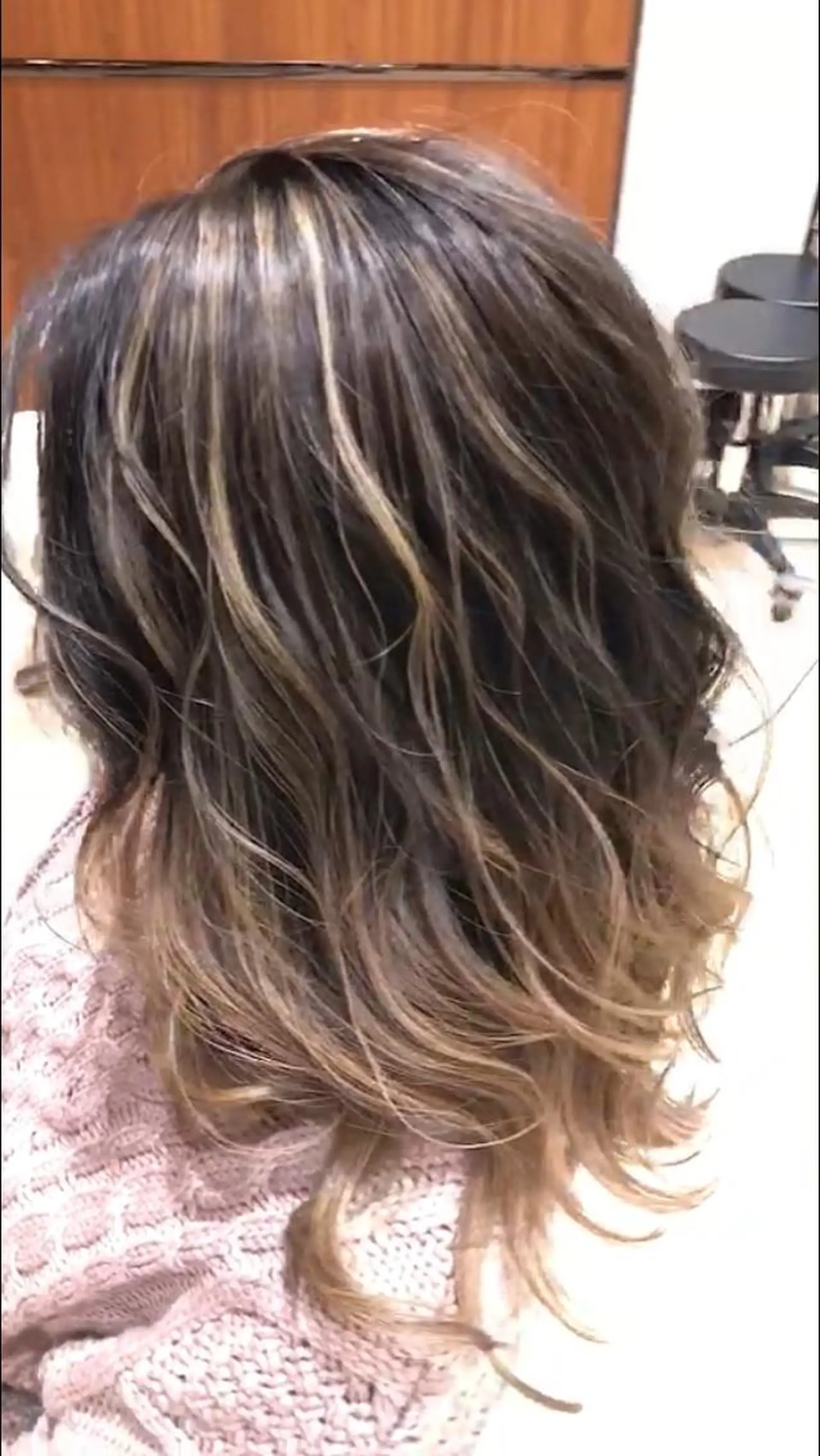 ロング カラー 飛來 藤本のヘアスタイル