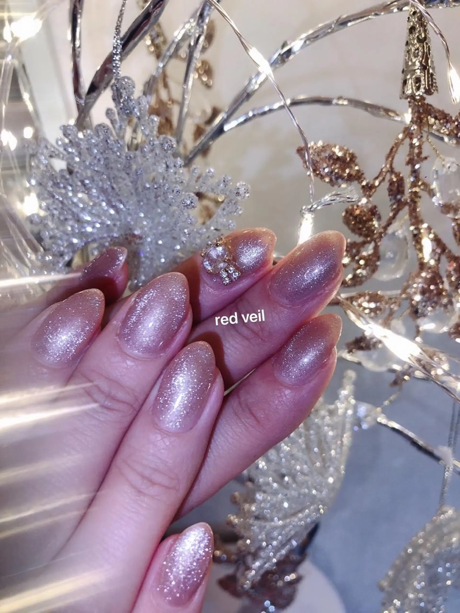 ミディアム ネイル マグネットネイル ハンドネイル 長さ出し専門 nynaのネイルデザイン