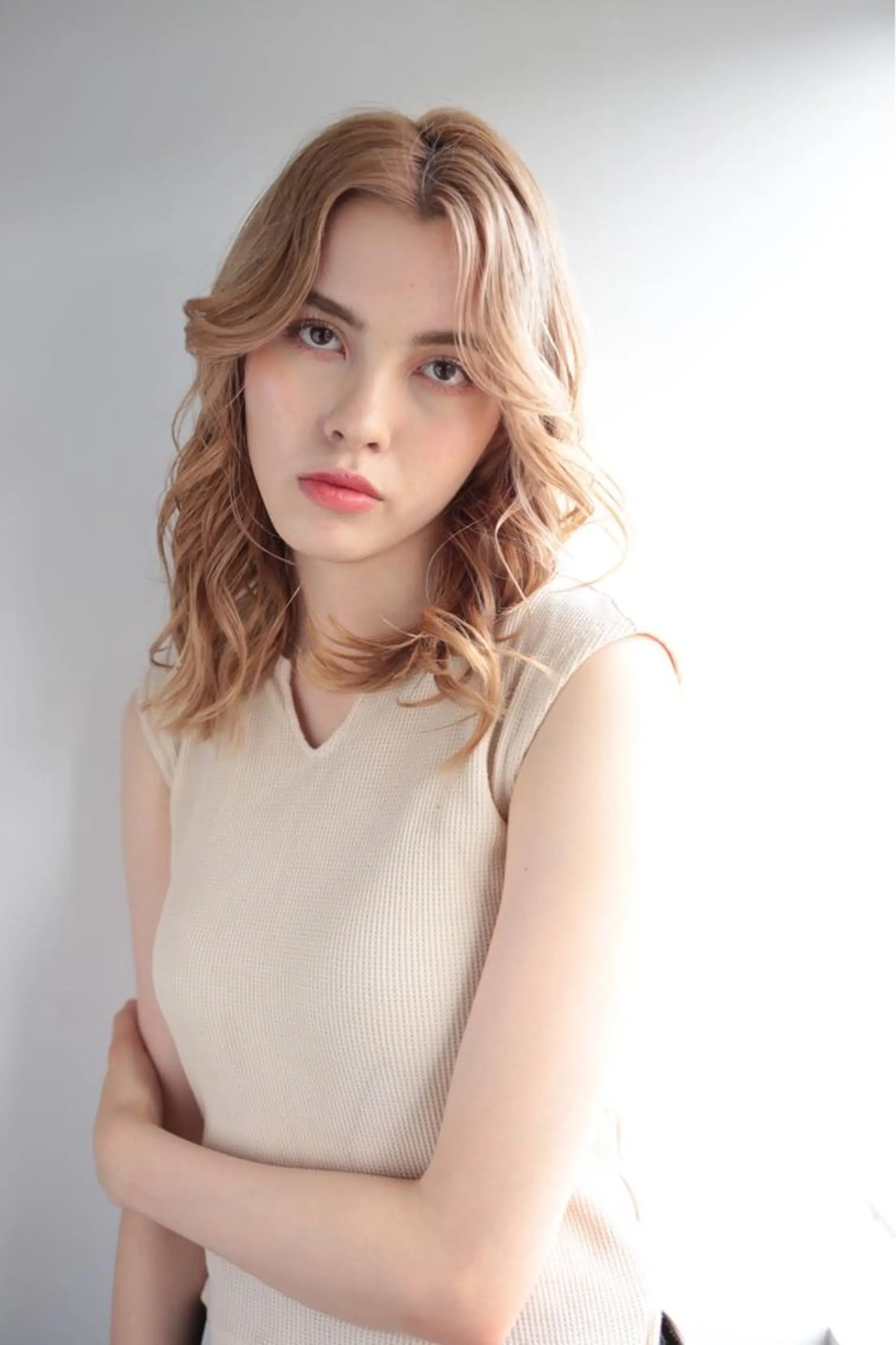 ミディアム メンズデザイナー Jojiのヘアスタイル