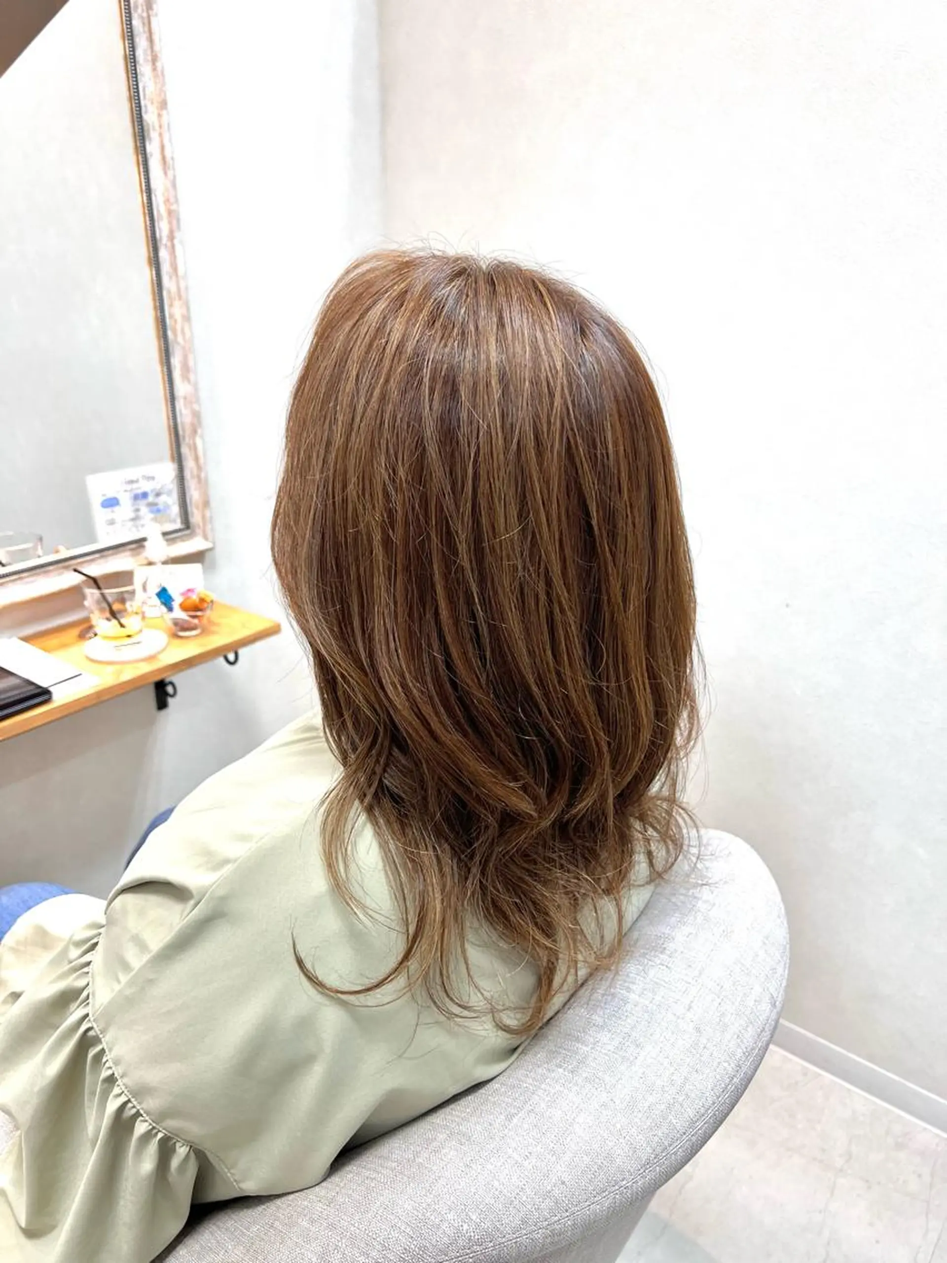 ミディアム ハイライト ヘアカラー ショート/白髪ぼかし 君和田若菜のヘアスタイル